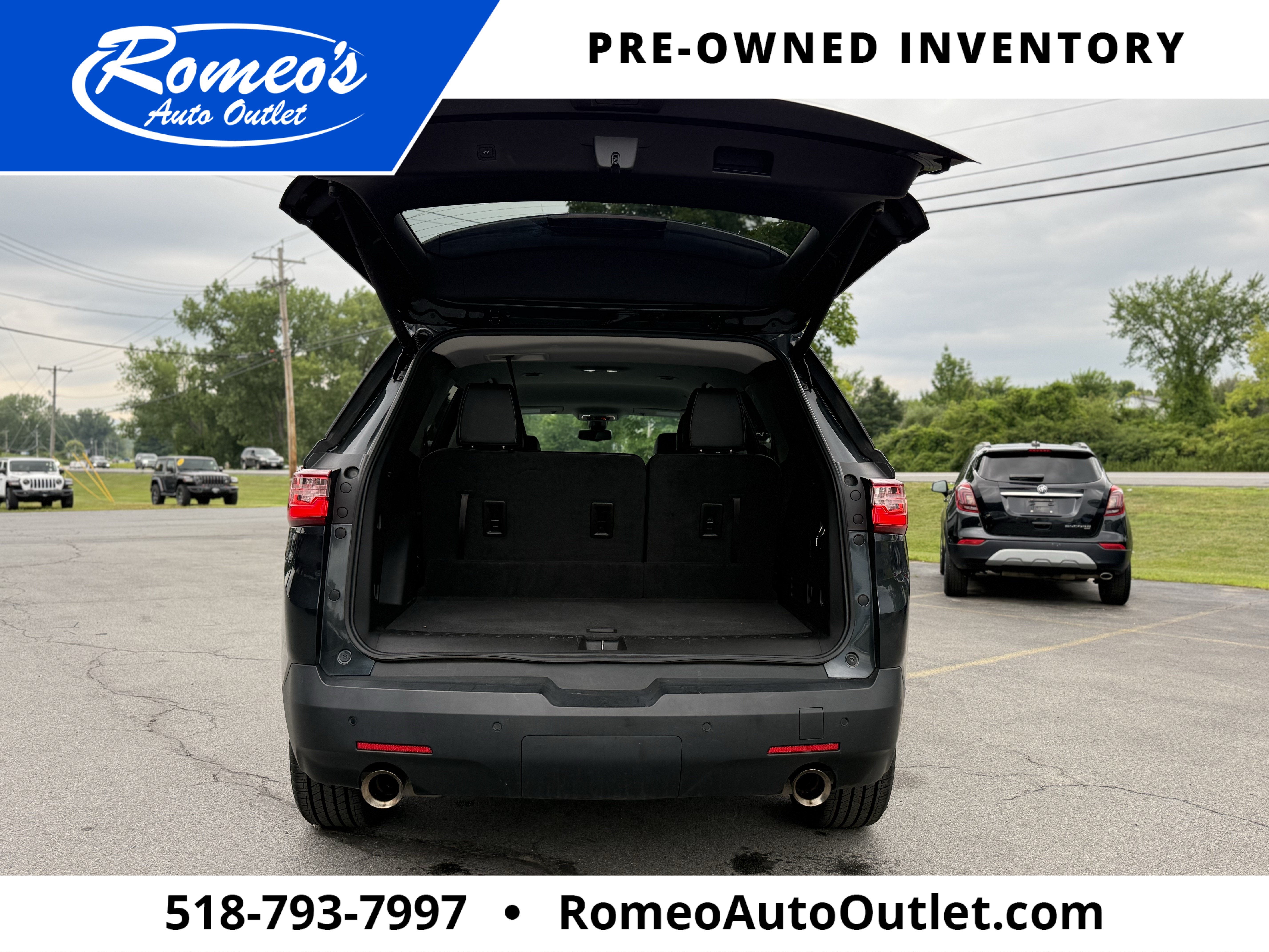 2021 Chevrolet Traverse LT Leather