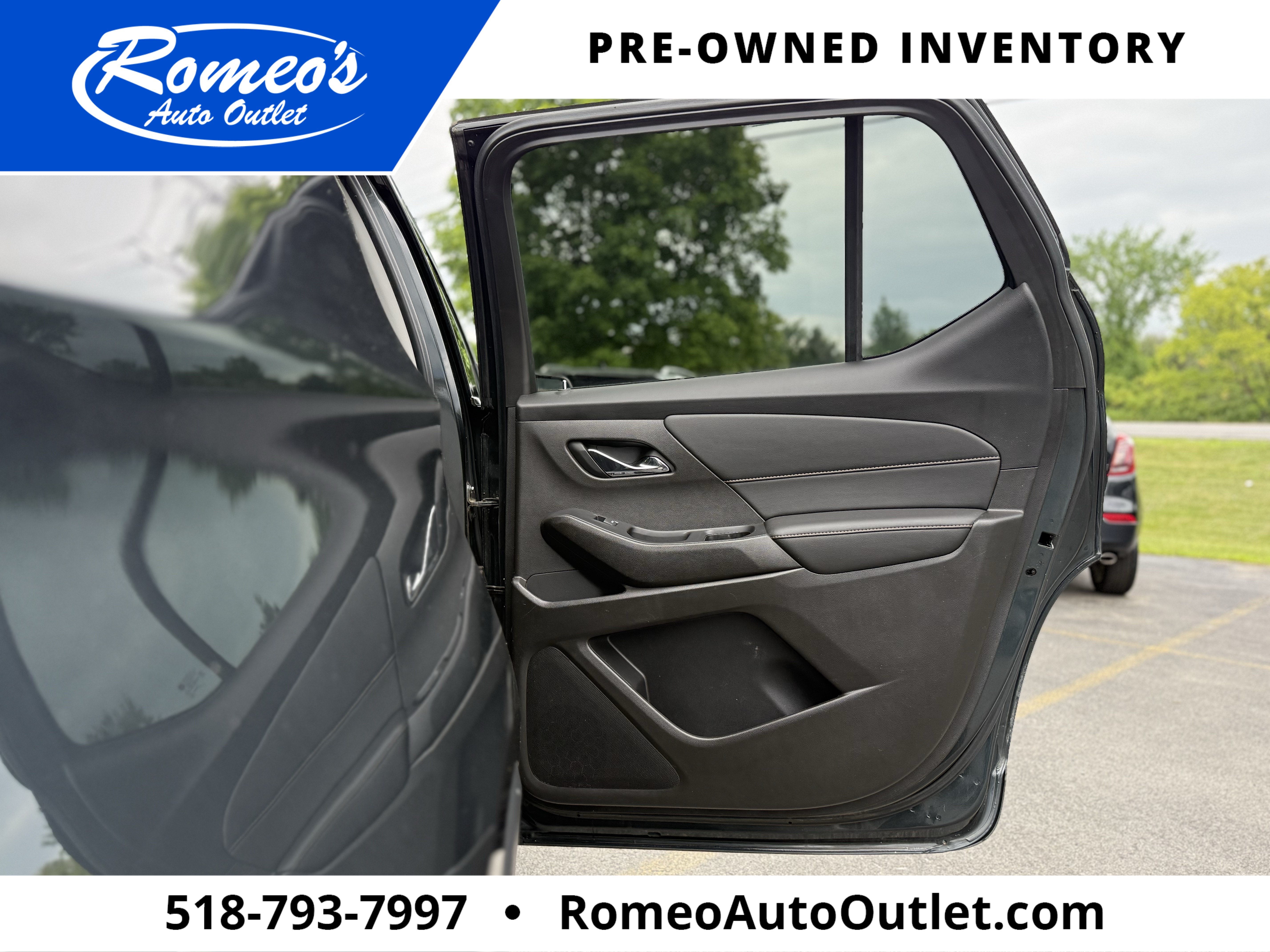 2021 Chevrolet Traverse LT Leather