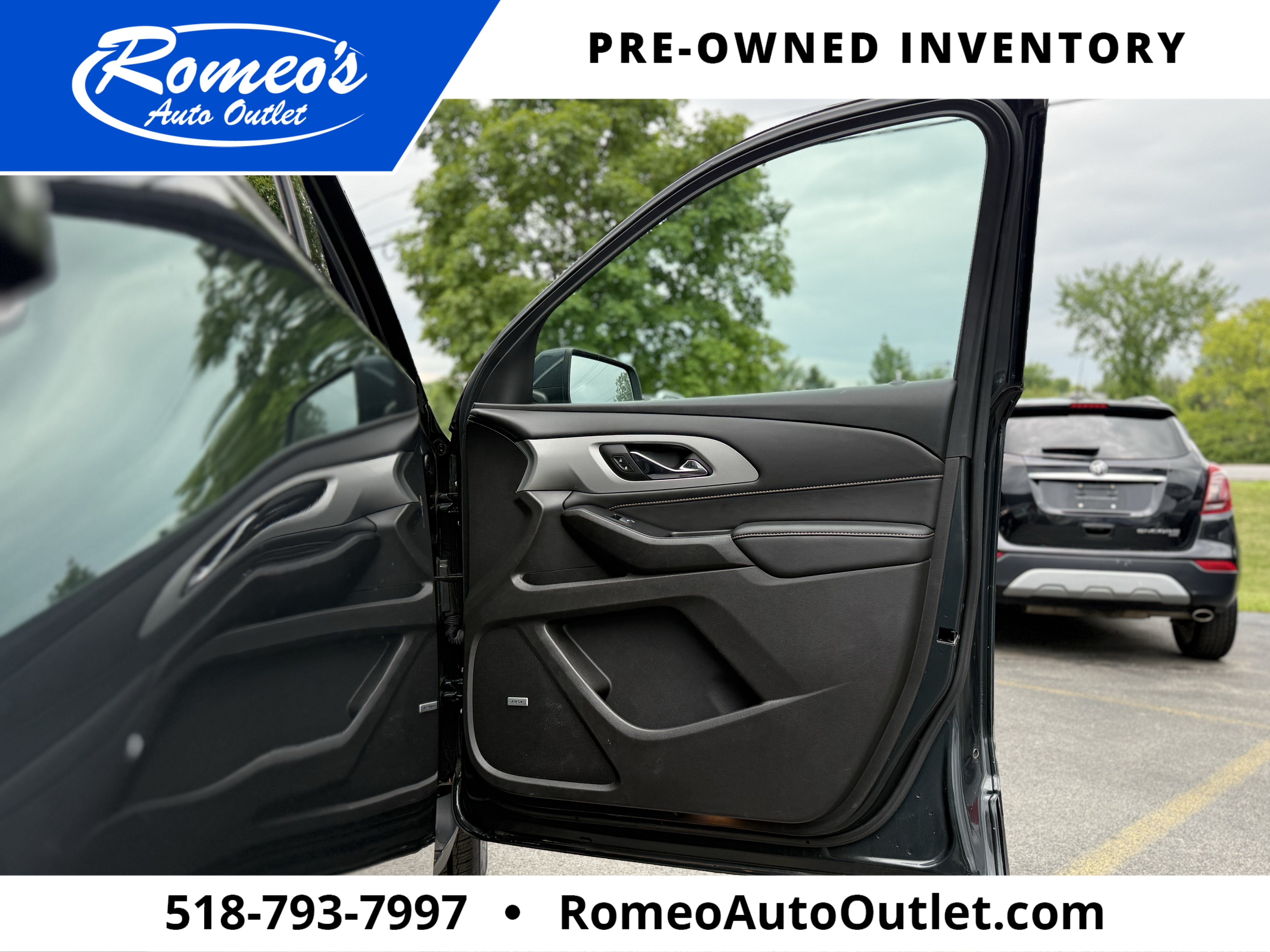 2021 Chevrolet Traverse LT Leather