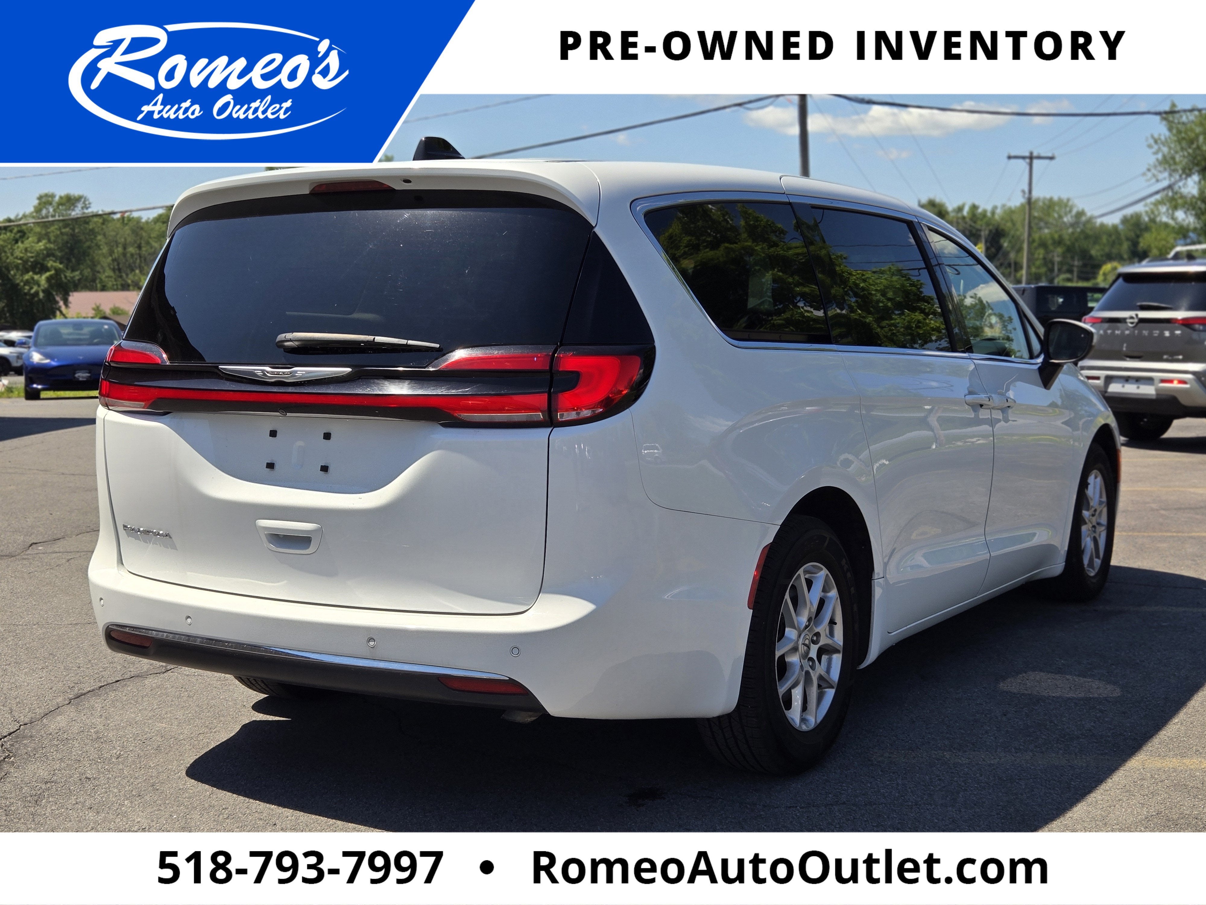 2023 Chrysler Pacifica Touring L