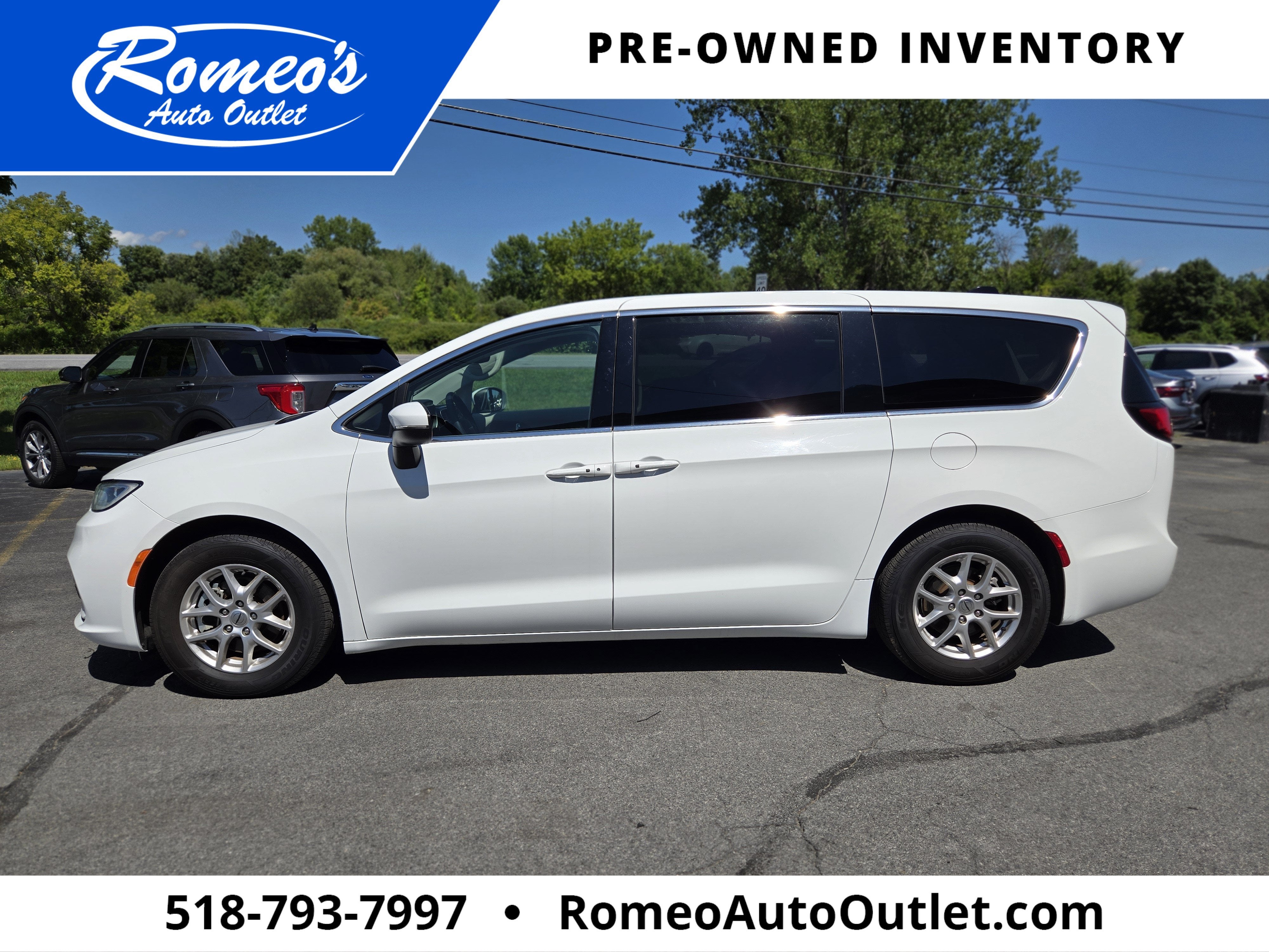 2023 Chrysler Pacifica Touring L