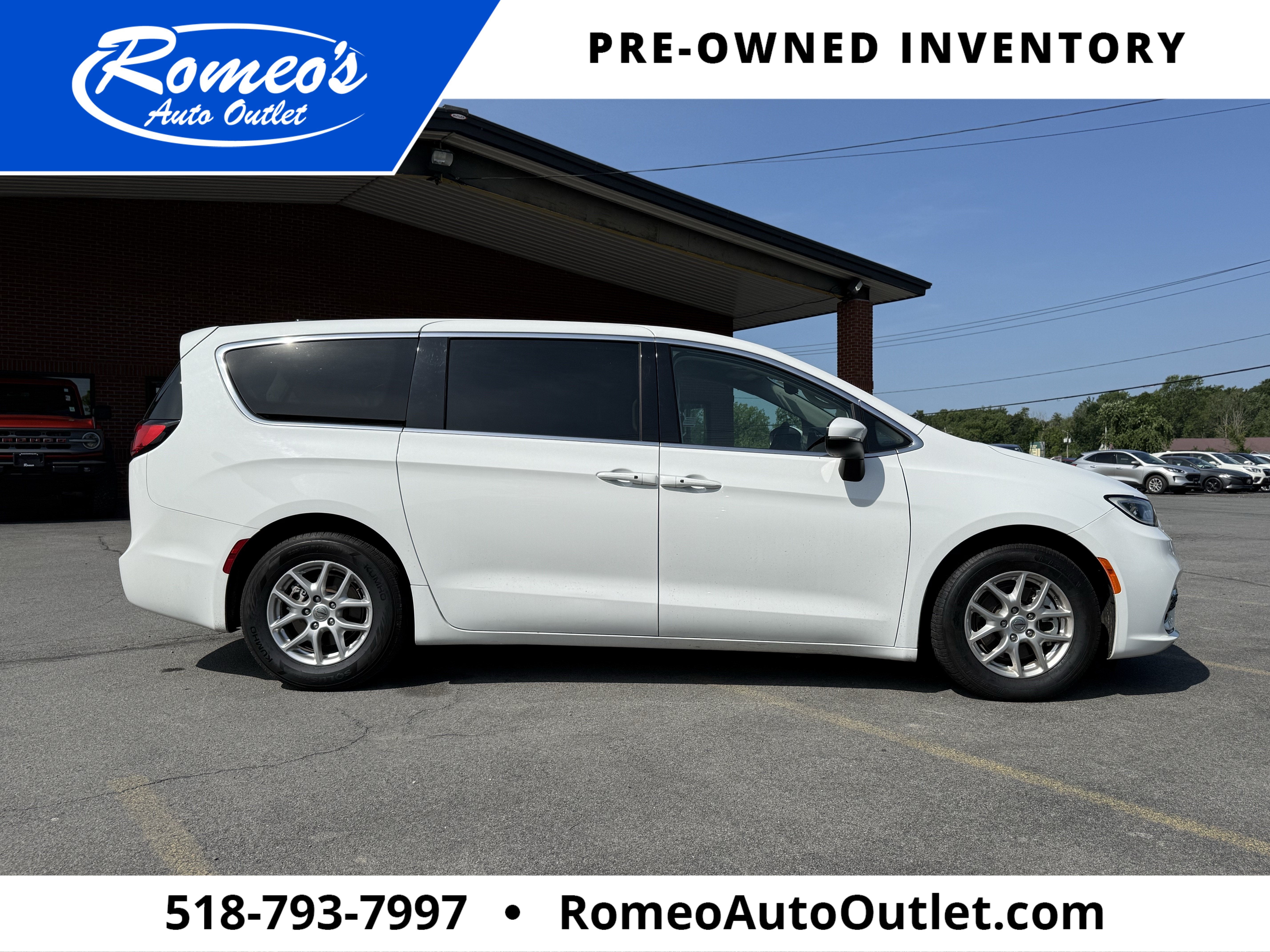 2023 Chrysler Pacifica Touring L