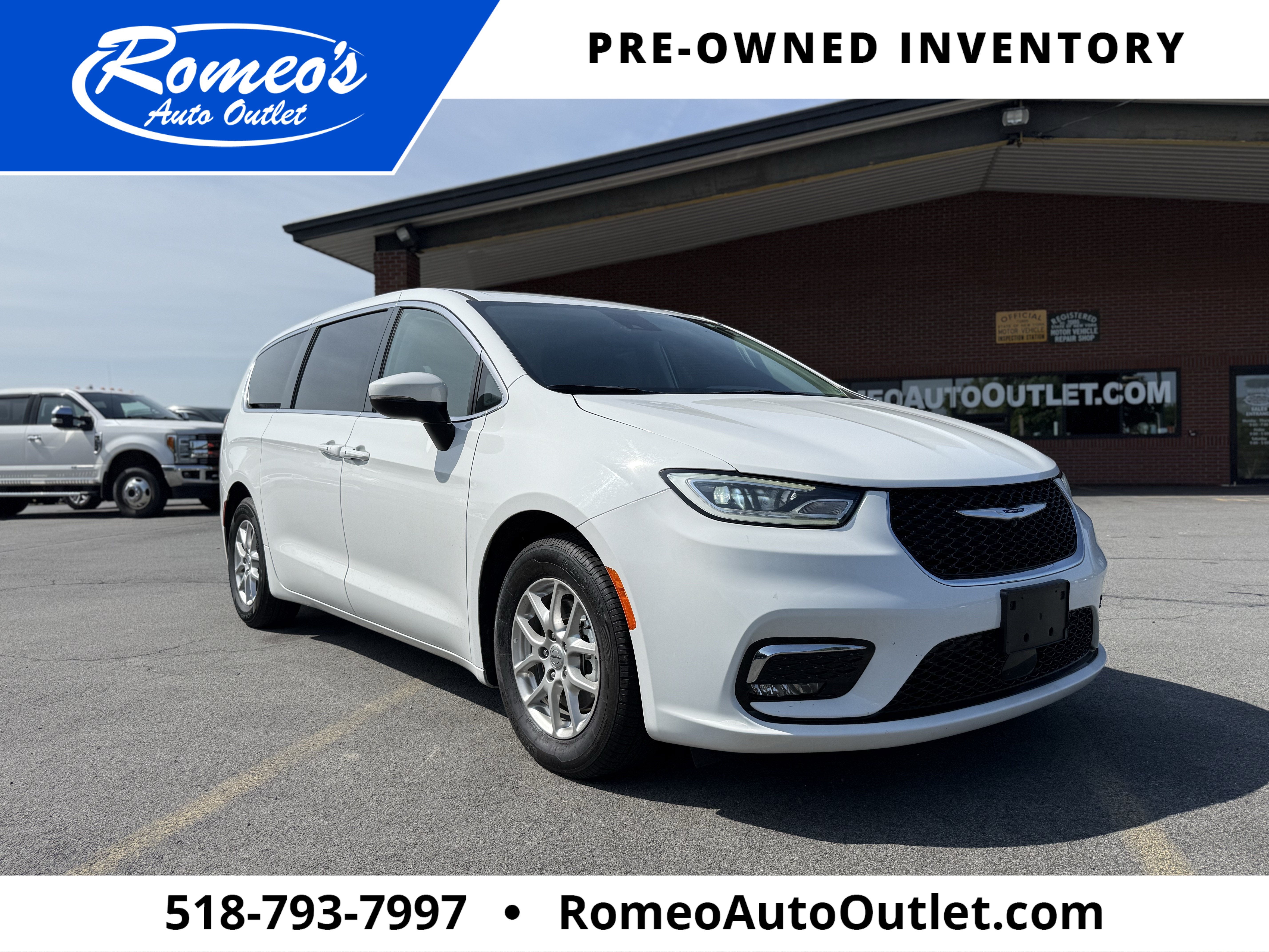 2023 Chrysler Pacifica Touring L