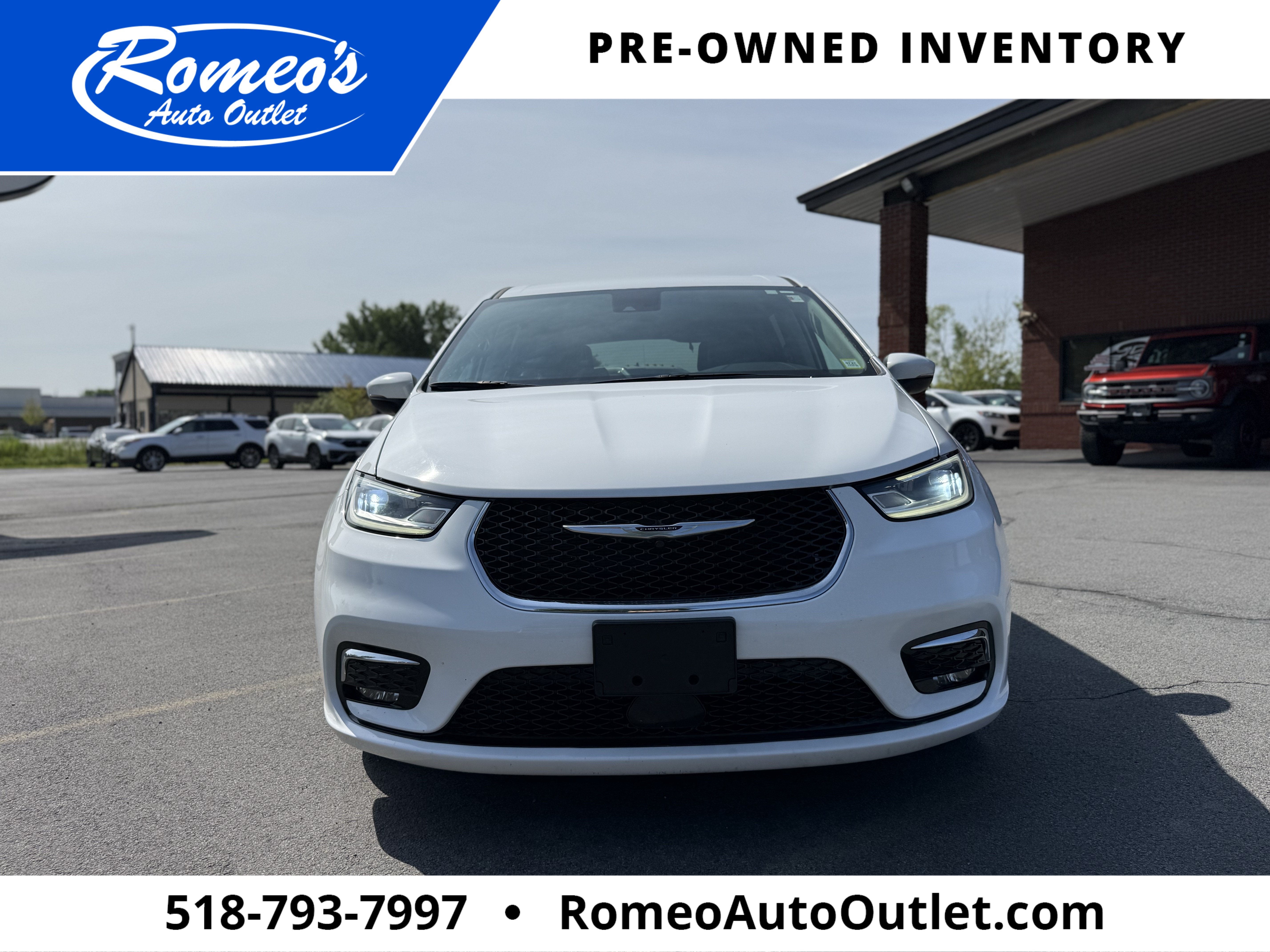 2023 Chrysler Pacifica Touring L