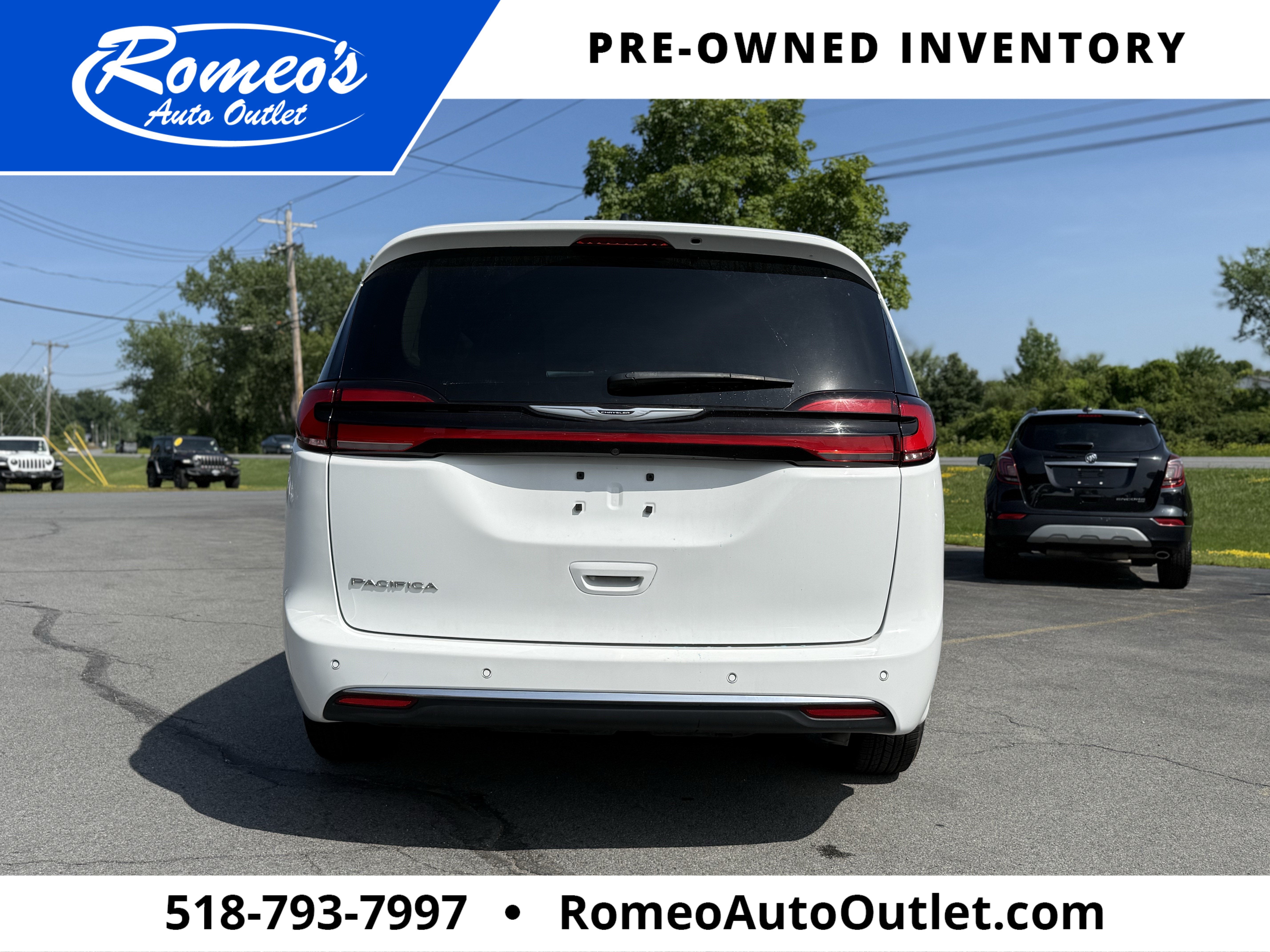 2023 Chrysler Pacifica Touring L