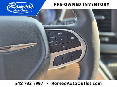 2023 Chrysler Voyager LX