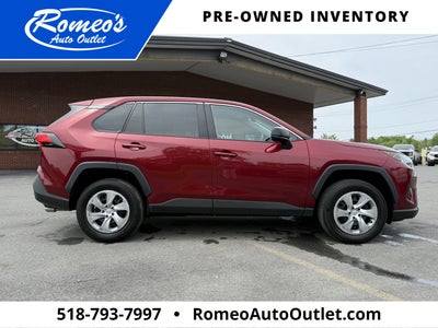 2022 Toyota RAV4 LE