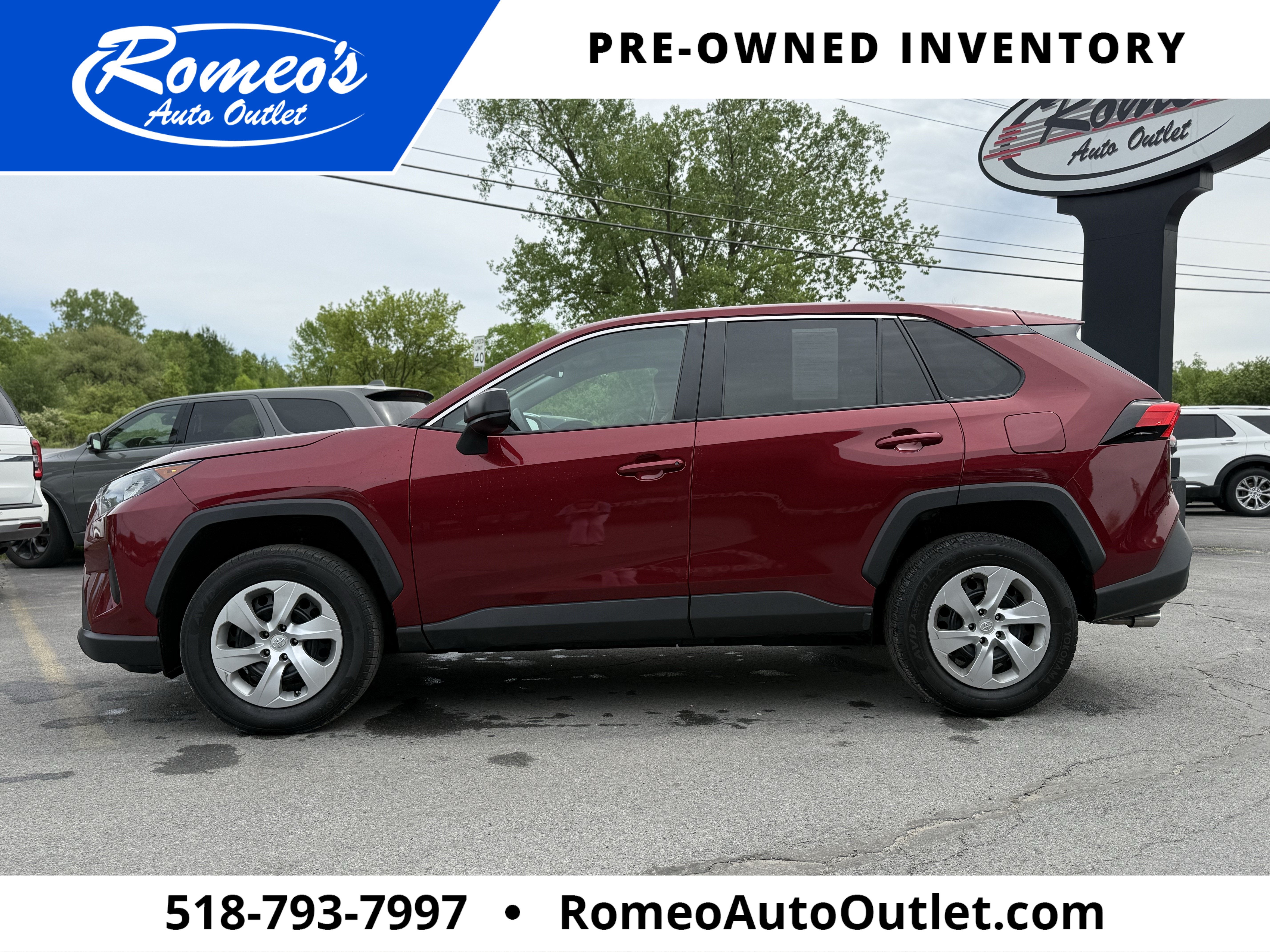 2022 Toyota RAV4 LE