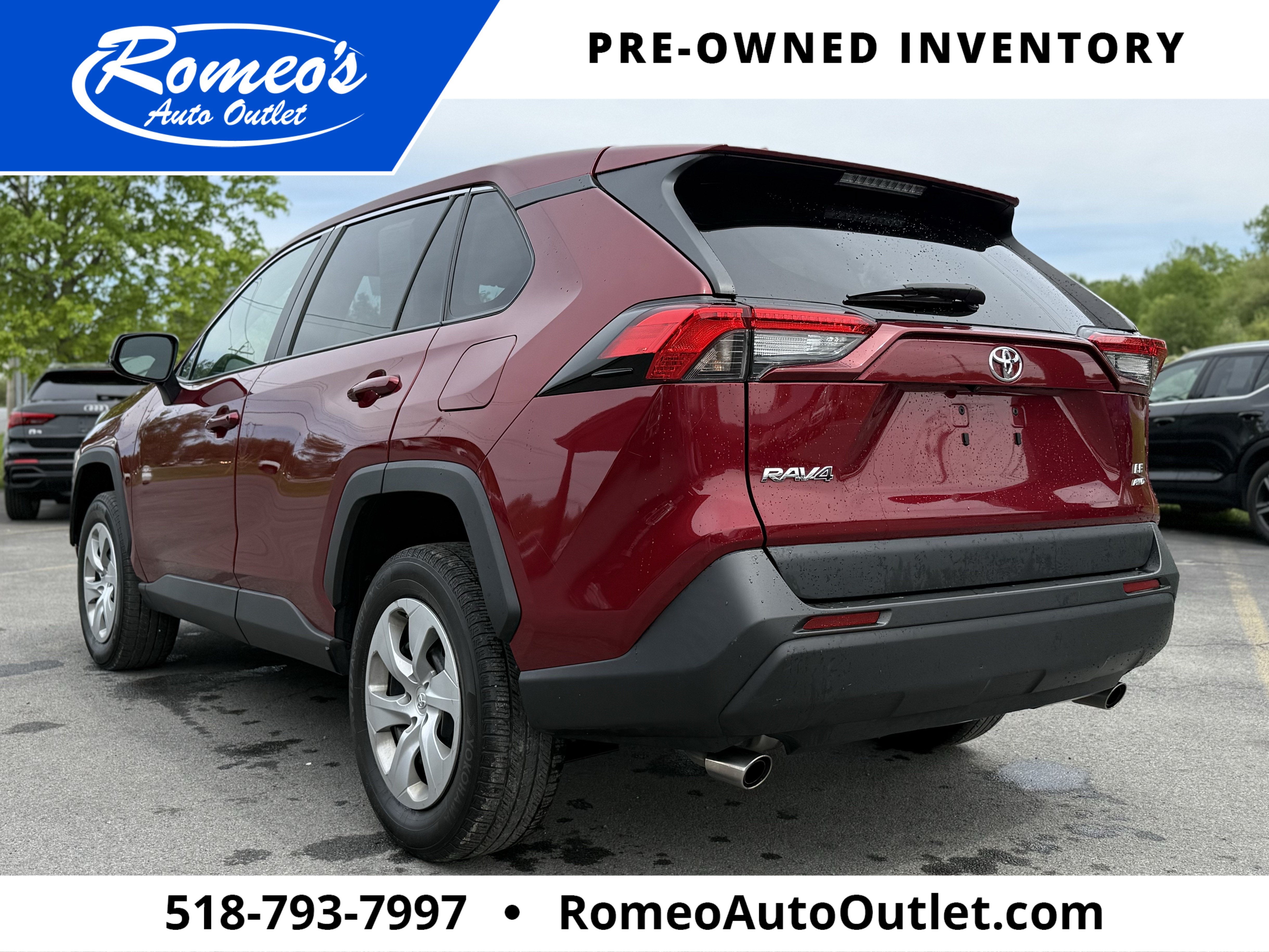 2022 Toyota RAV4 LE