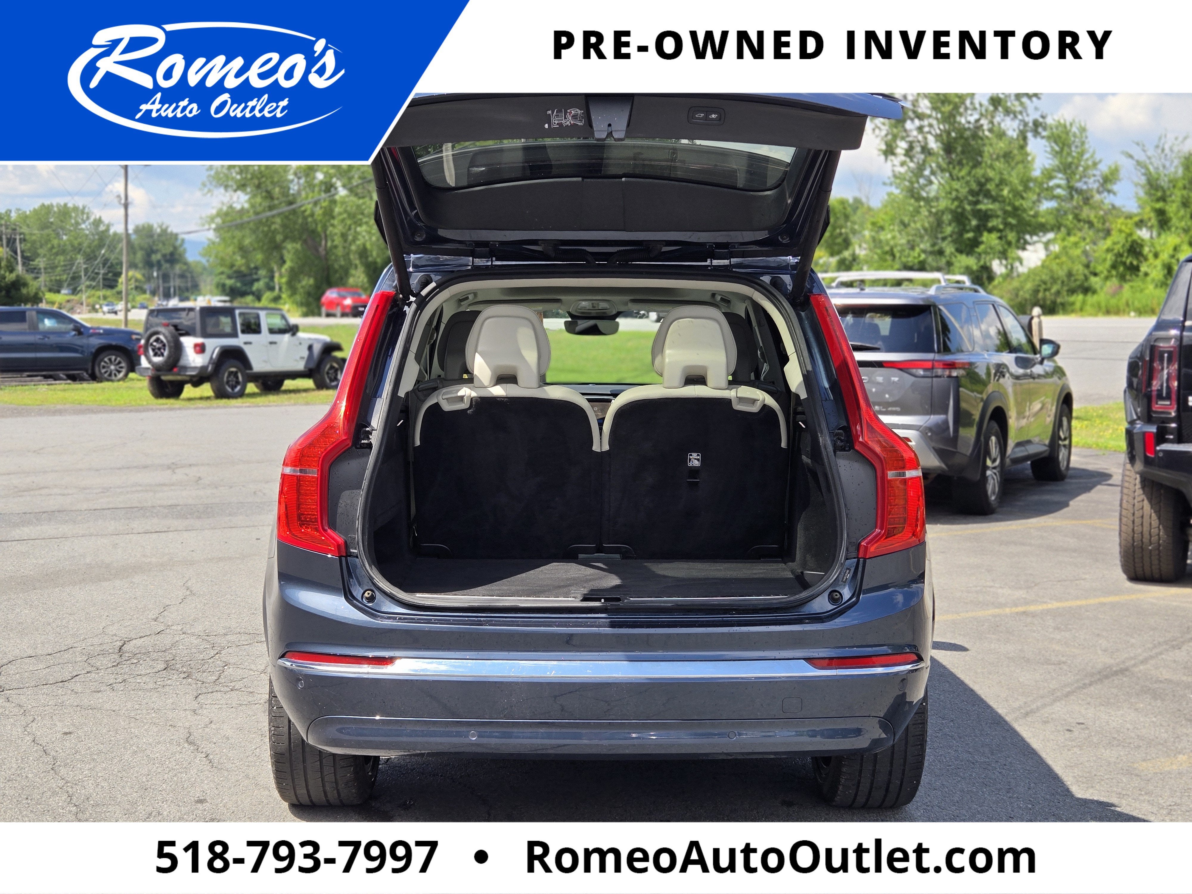 2024 Volvo XC90 B6 Plus Bright Theme 6-Seater