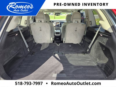2024 Volvo XC90 B6 Plus Bright Theme 6-Seater
