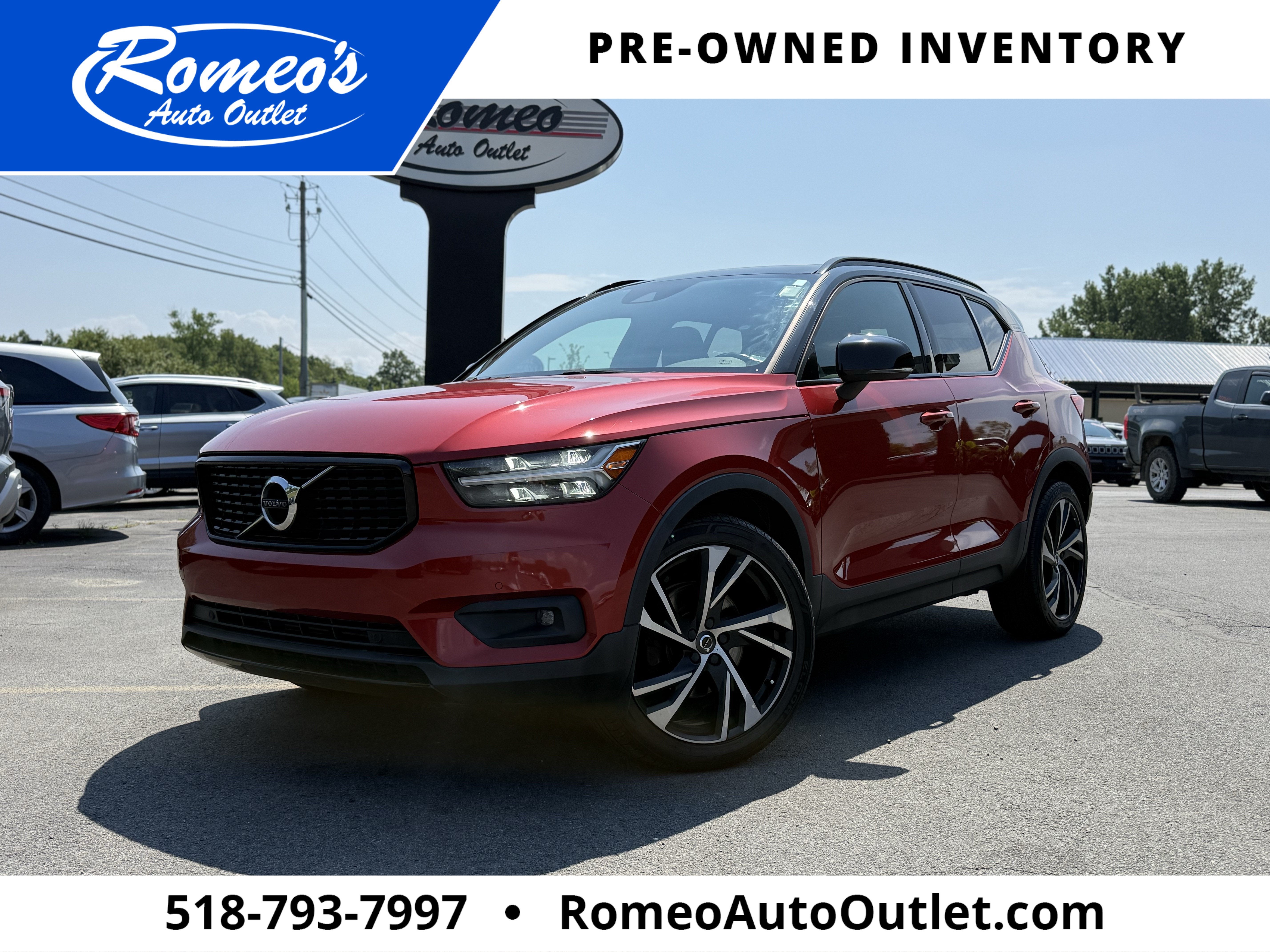 2020 Volvo XC40 R-Design