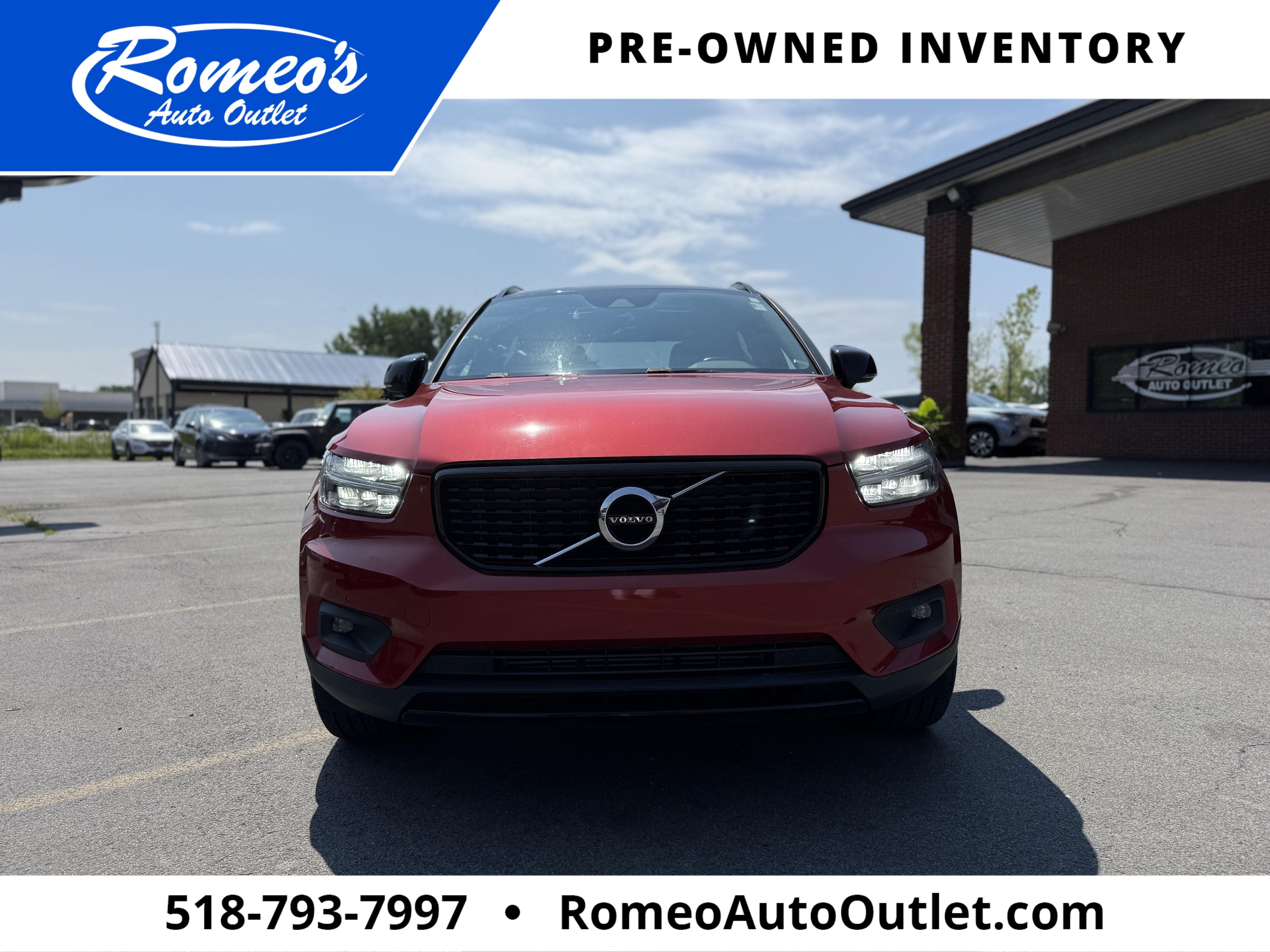 2020 Volvo XC40 R-Design