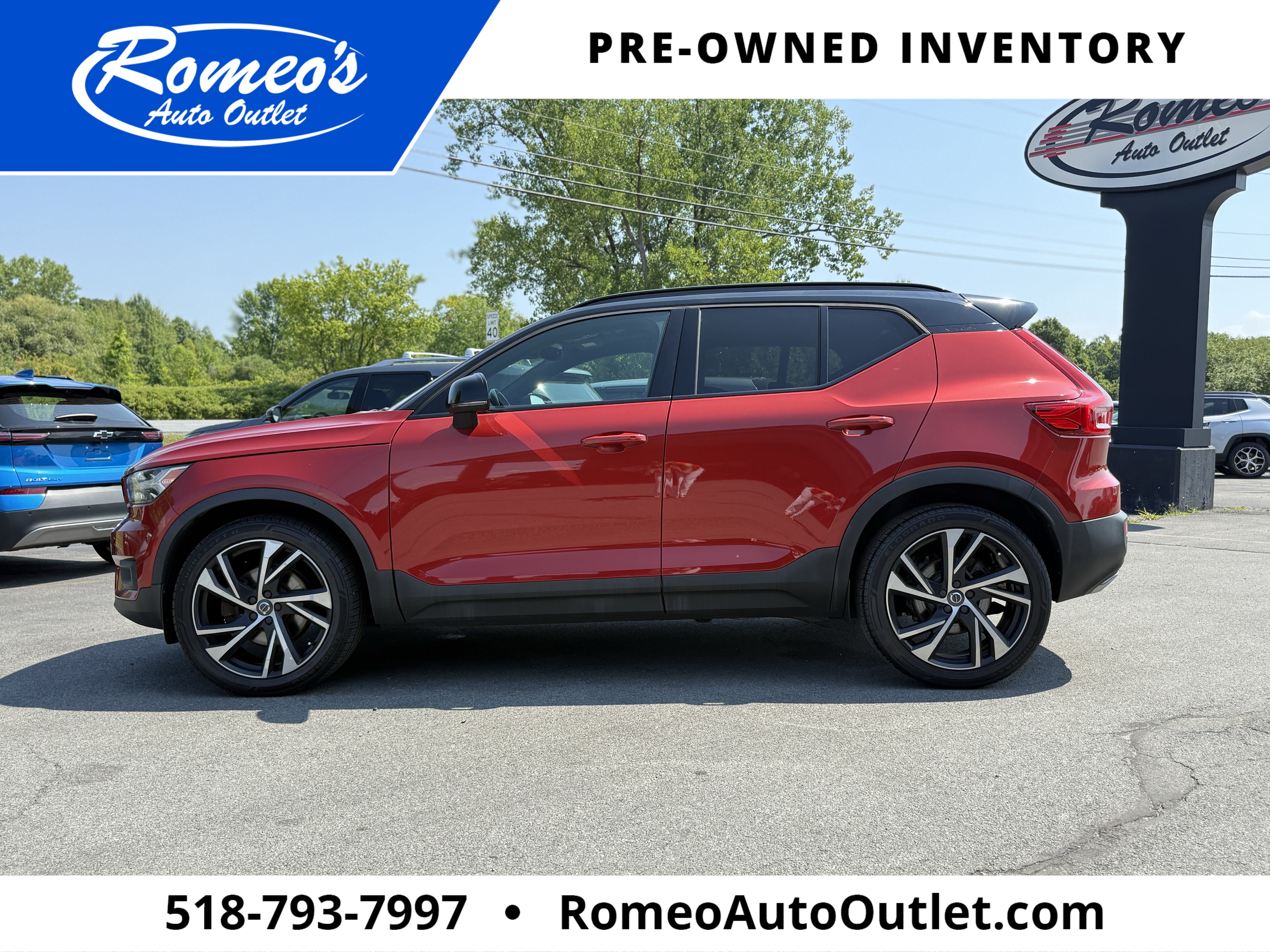 2020 Volvo XC40 R-Design