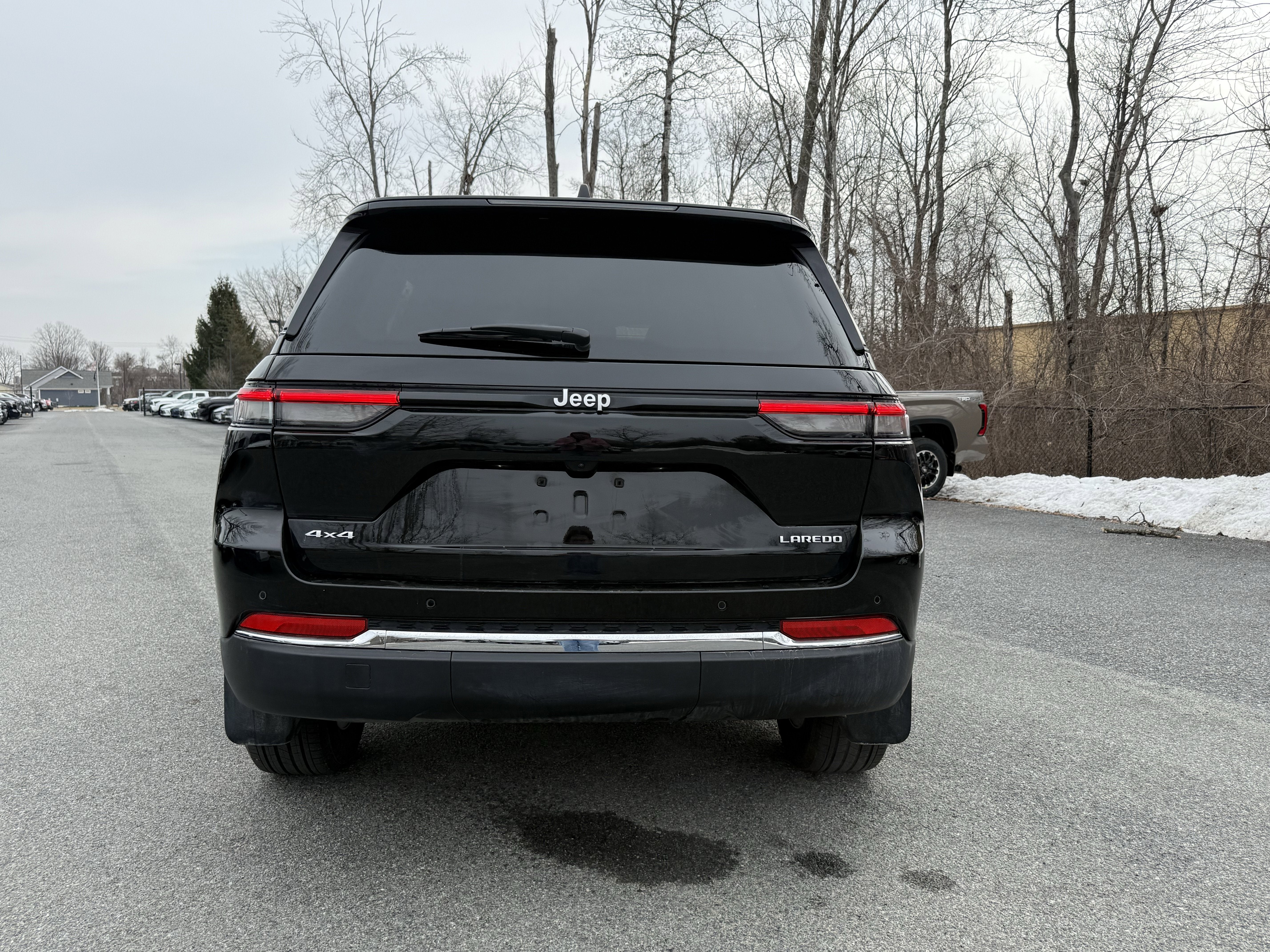 2025 Jeep Grand Cherokee Laredo