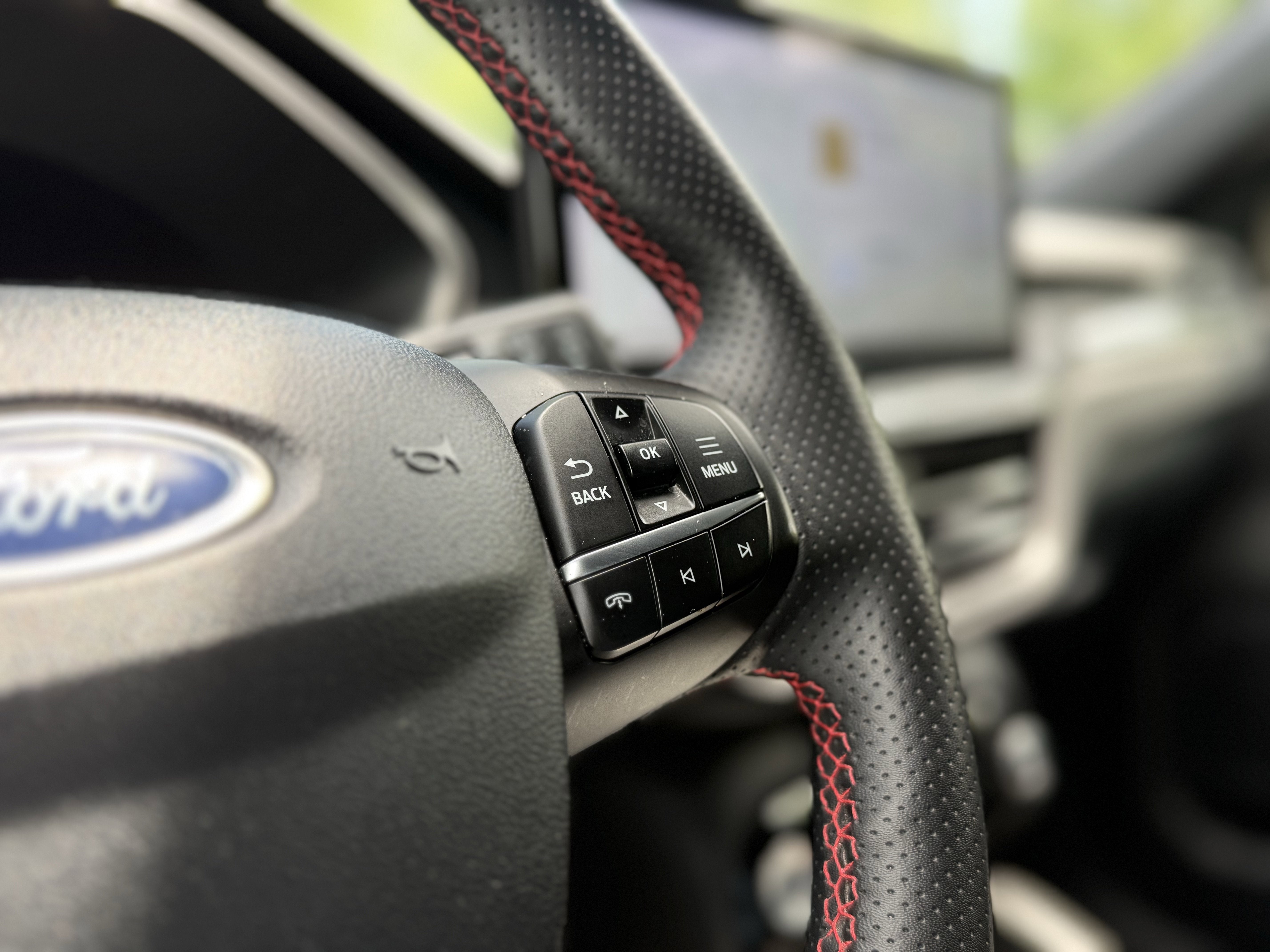 2023 Ford Escape Hybrid ST-Line Select