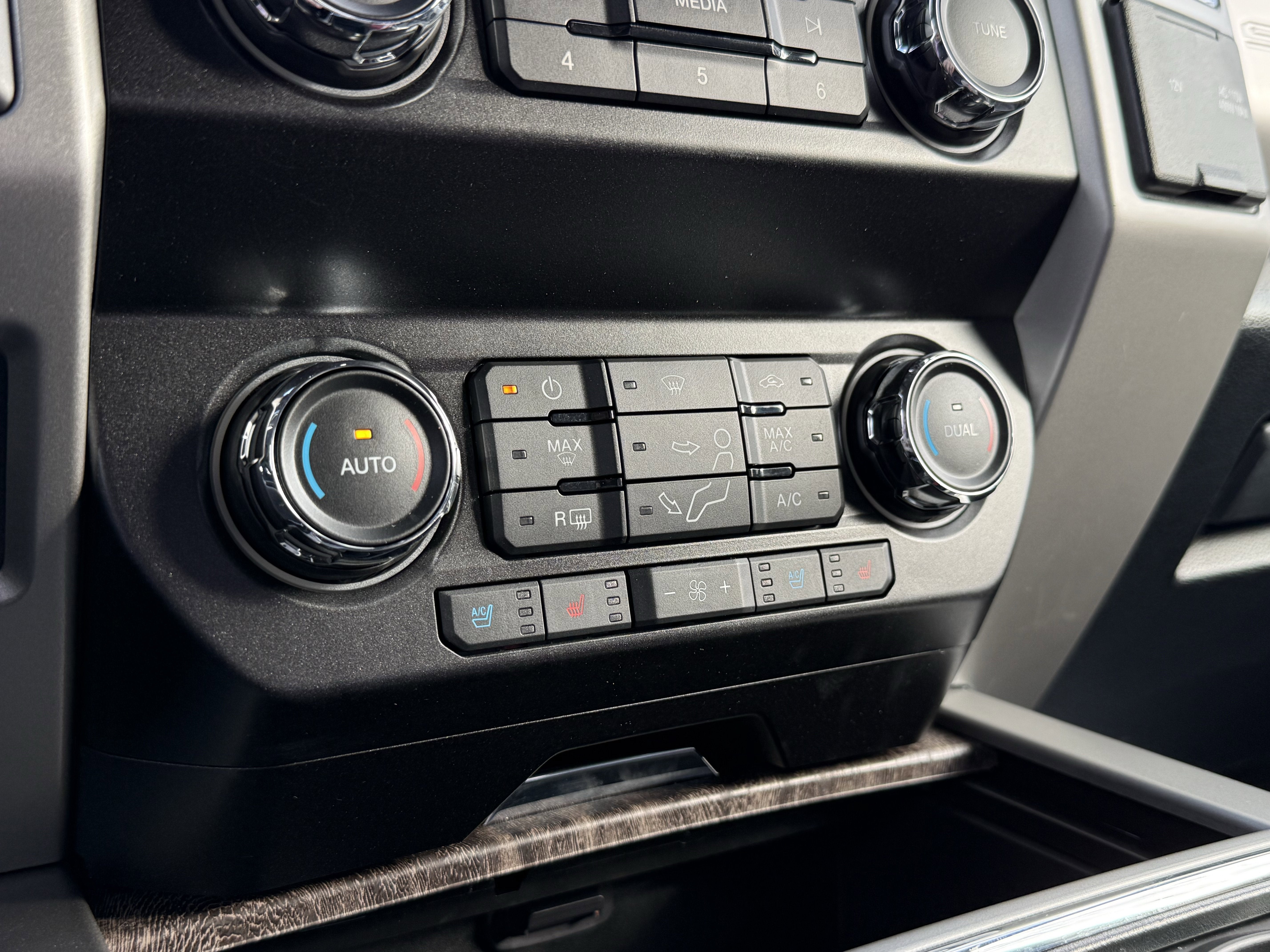 2019 Ford F-250SD Lariat