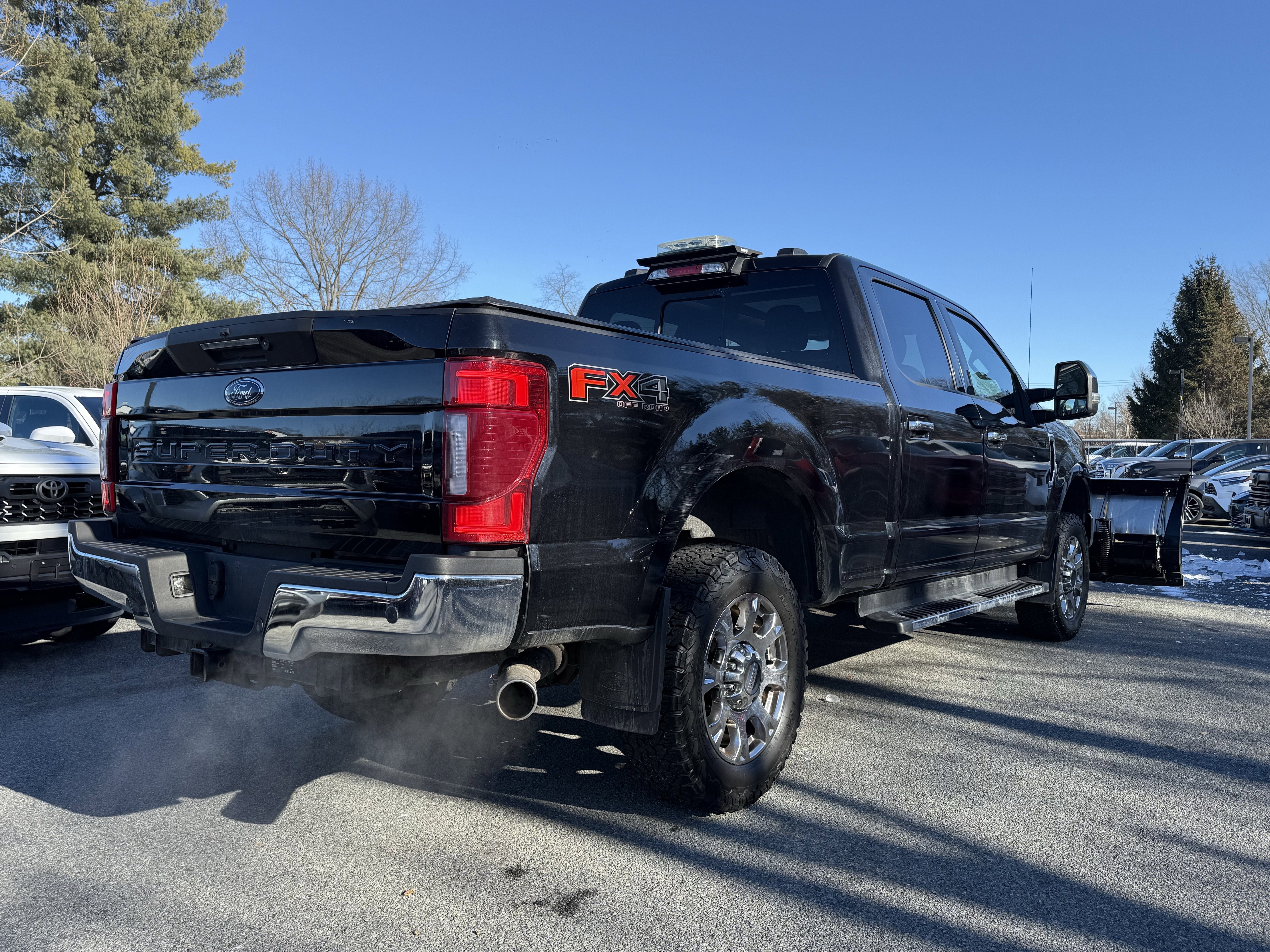 2020 Ford F-350SD Lariat w/ 8.6ft FISHER XLS PLOW