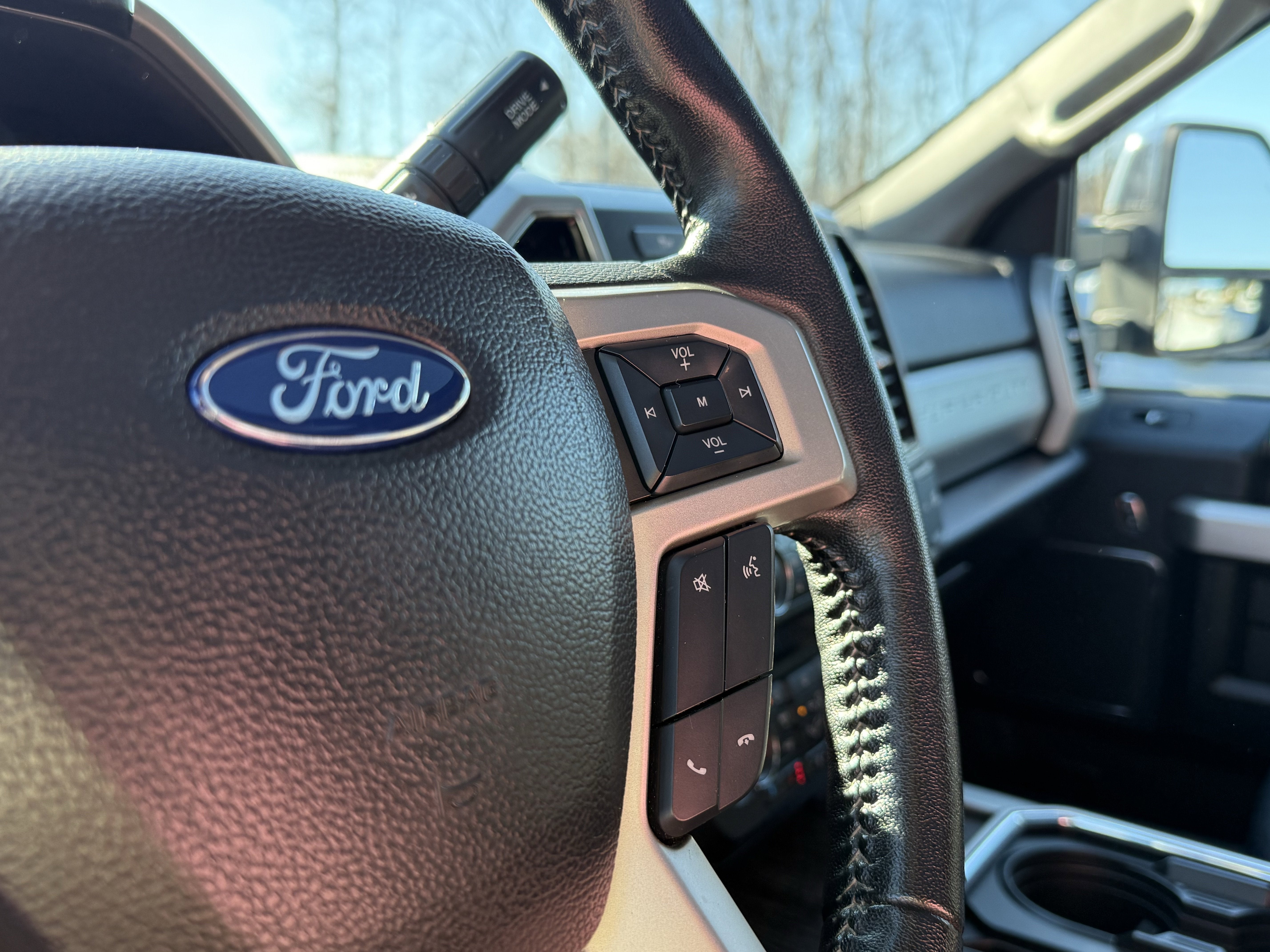 2020 Ford F-350SD Lariat w/ 8.6ft FISHER XLS PLOW