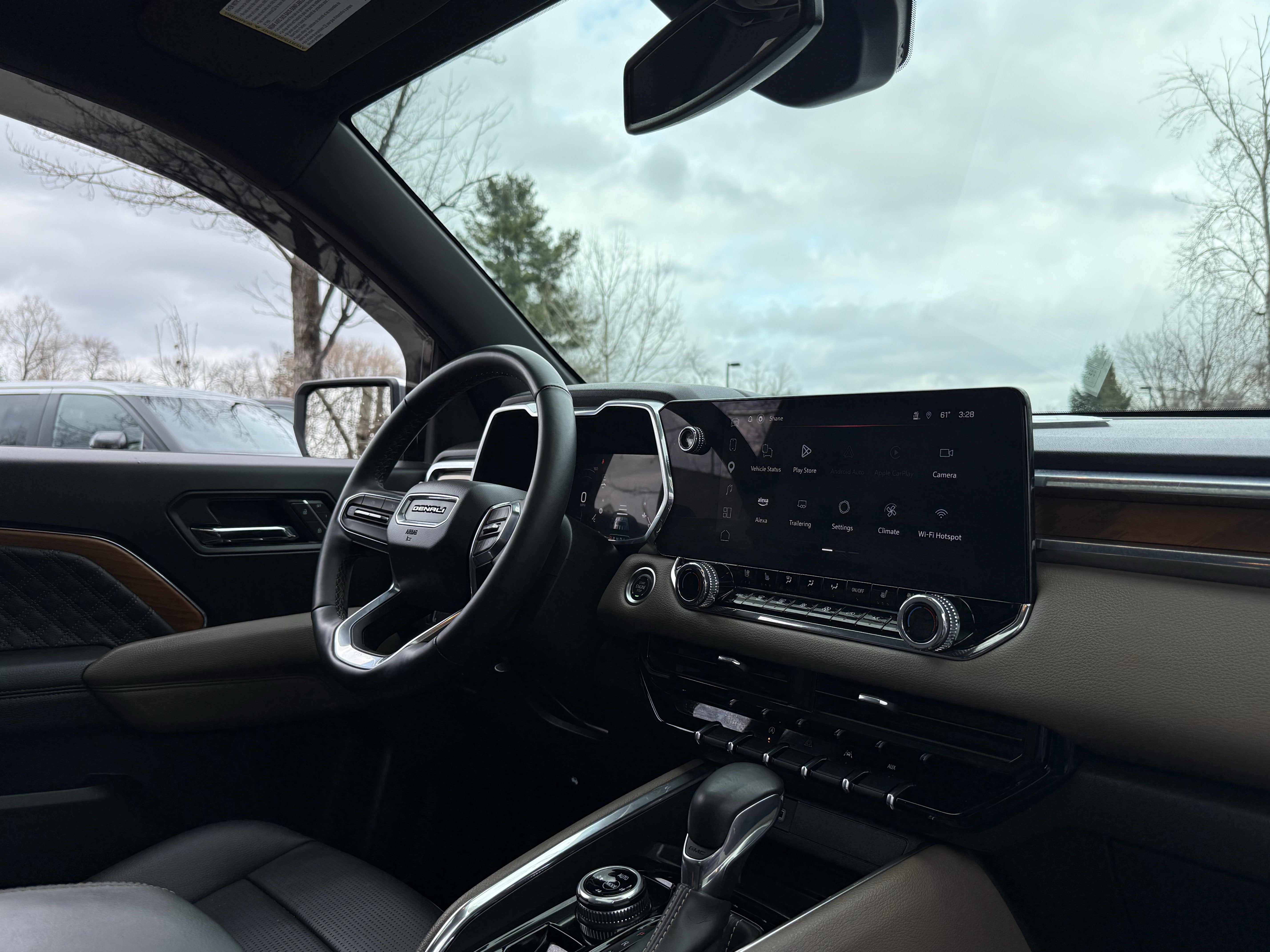 2025 GMC Canyon Denali