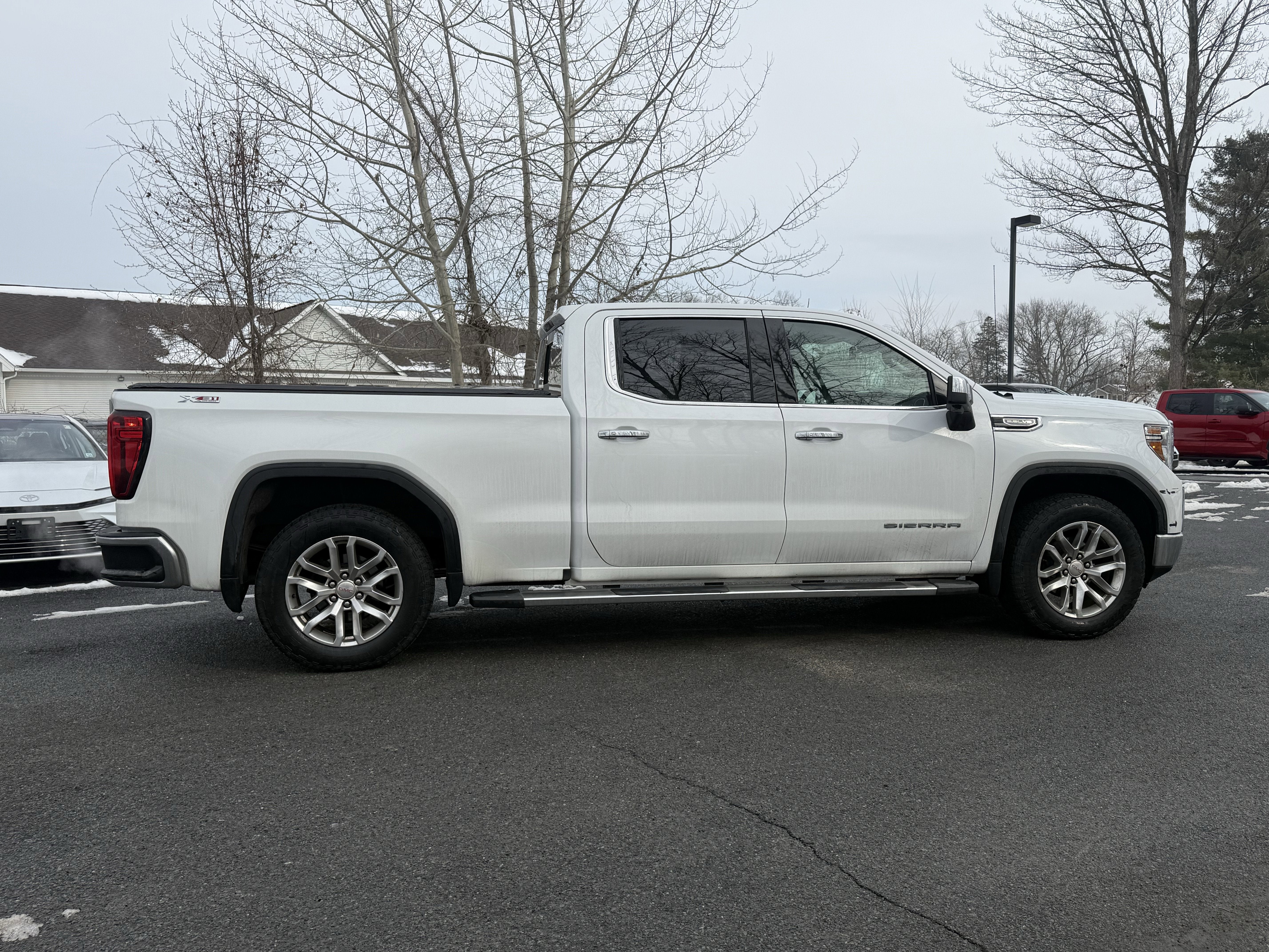 2021 GMC Sierra 1500 SLT
