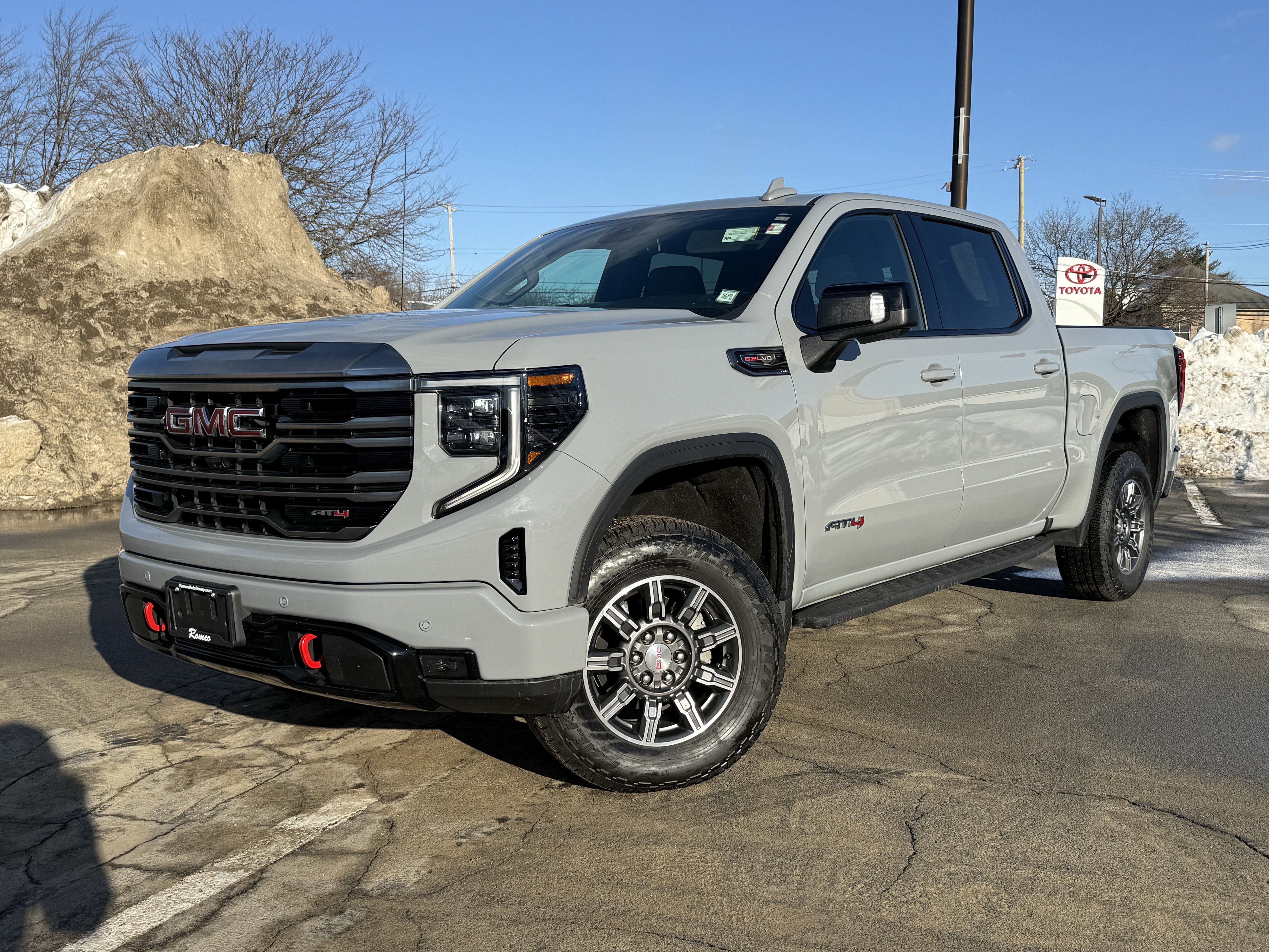2024 GMC Sierra 1500 AT4