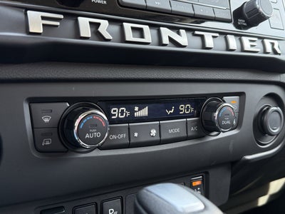 2025 Nissan Frontier SV