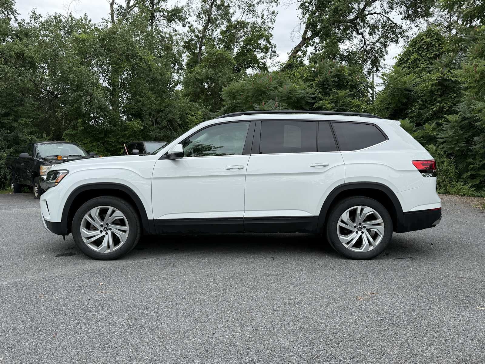 2022 Volkswagen Atlas 3.6L V6 SE w/Technology