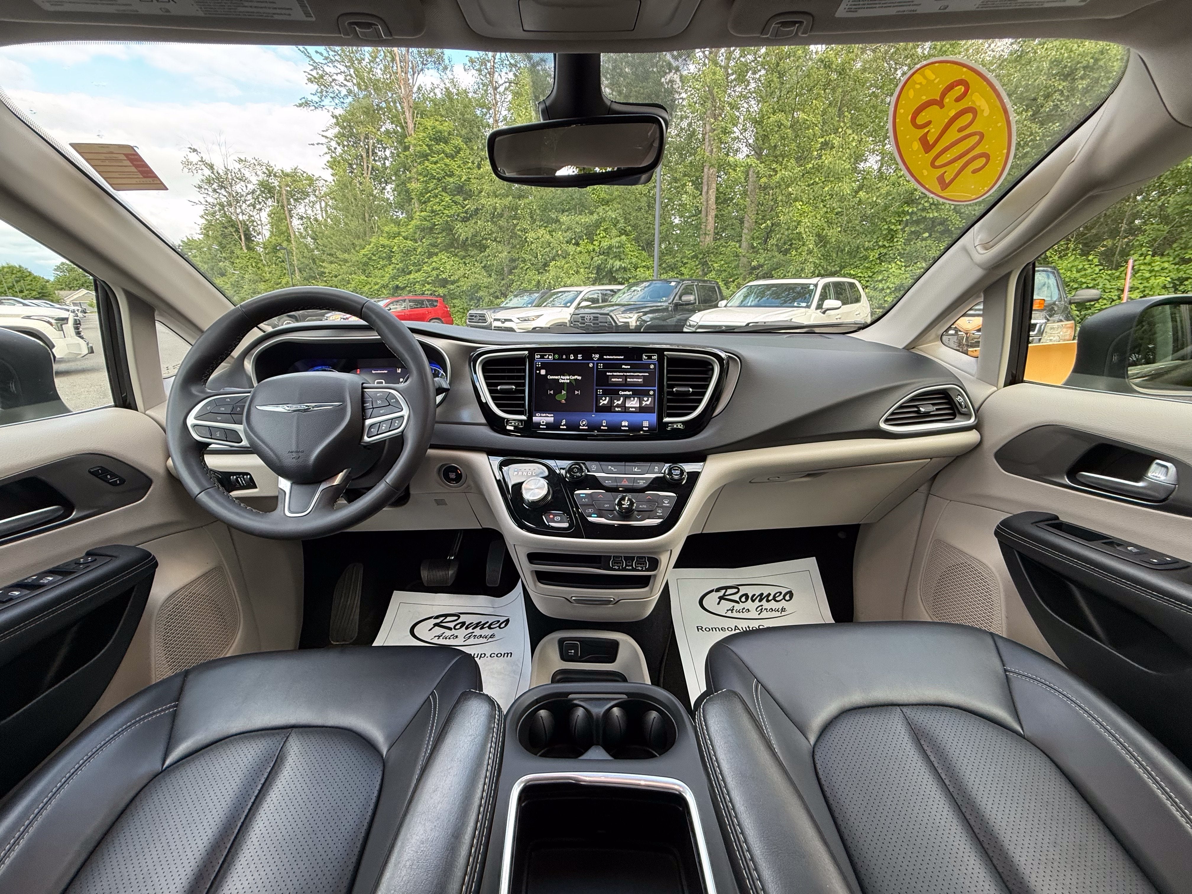 2023 Chrysler Pacifica Touring L
