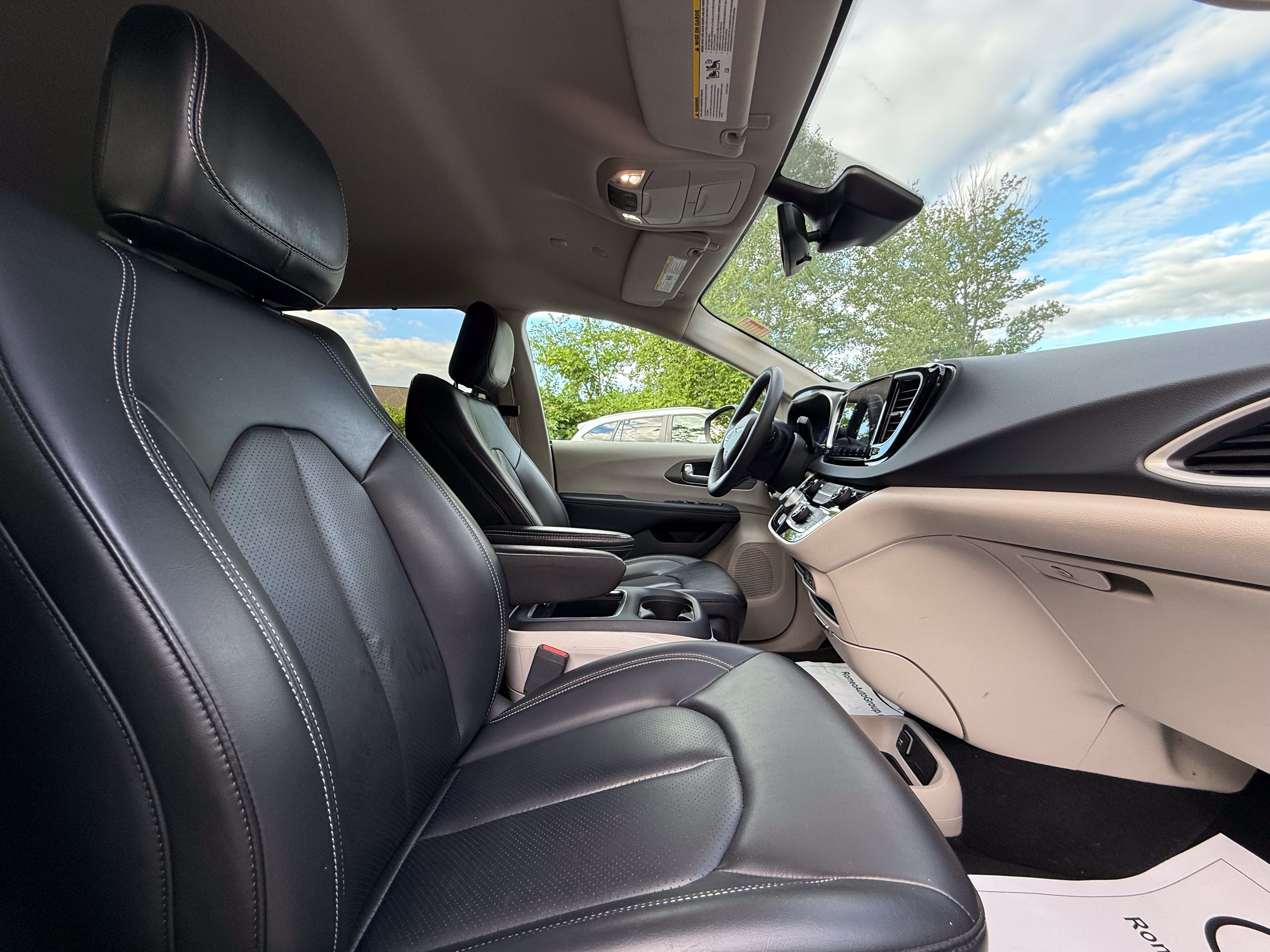 2023 Chrysler Pacifica Touring L