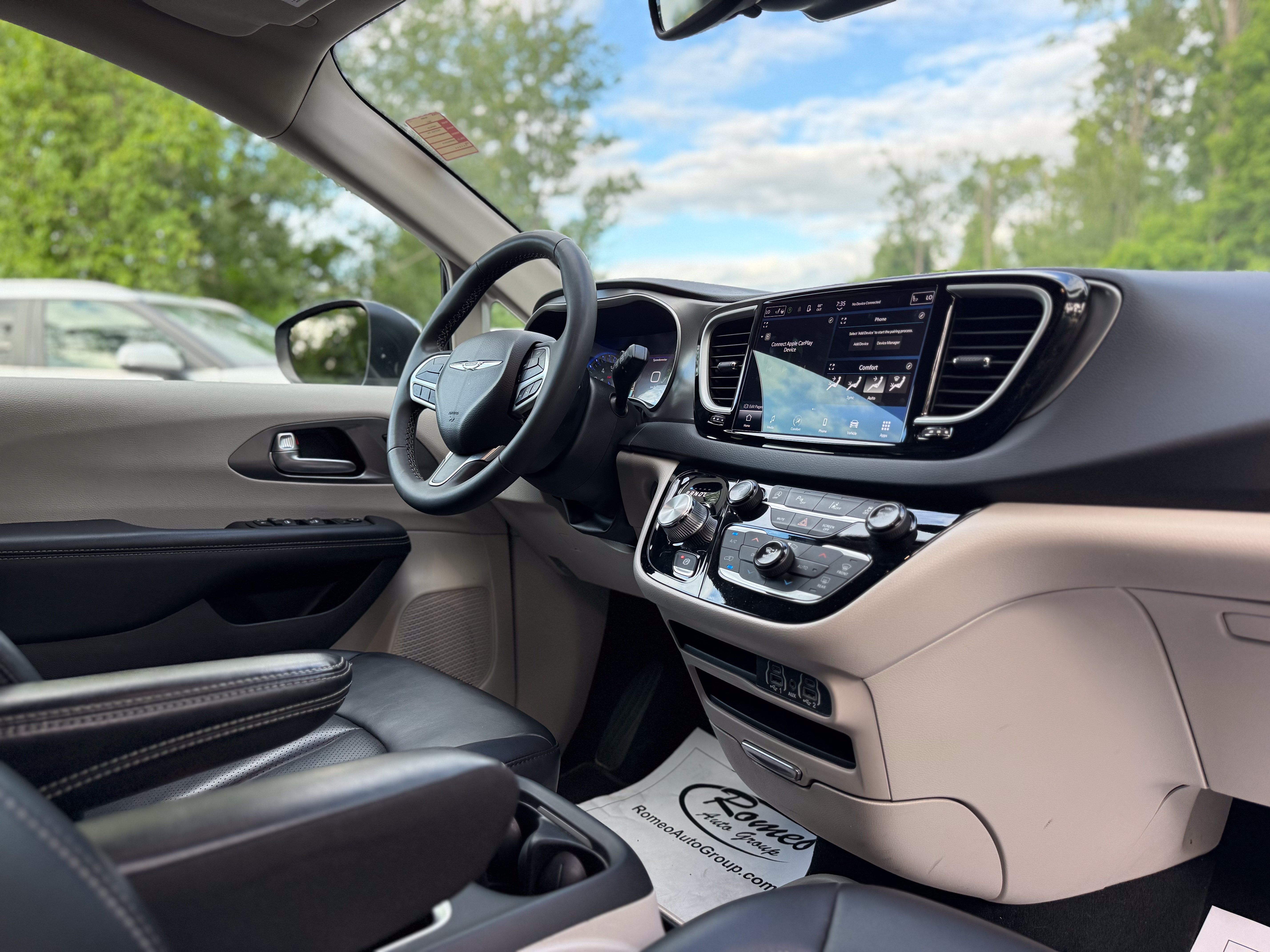 2023 Chrysler Pacifica Touring L