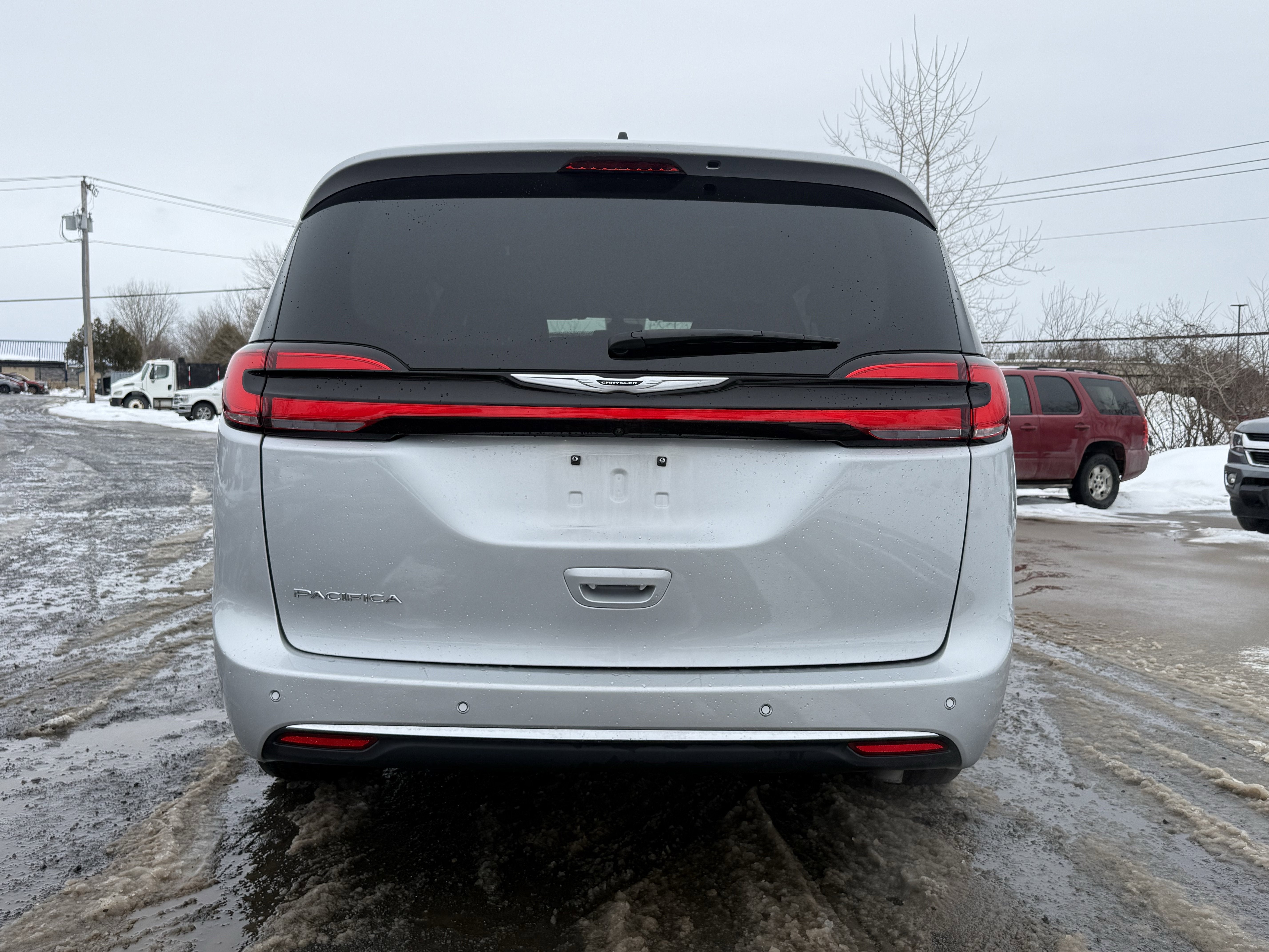 2024 Chrysler Pacifica Touring L