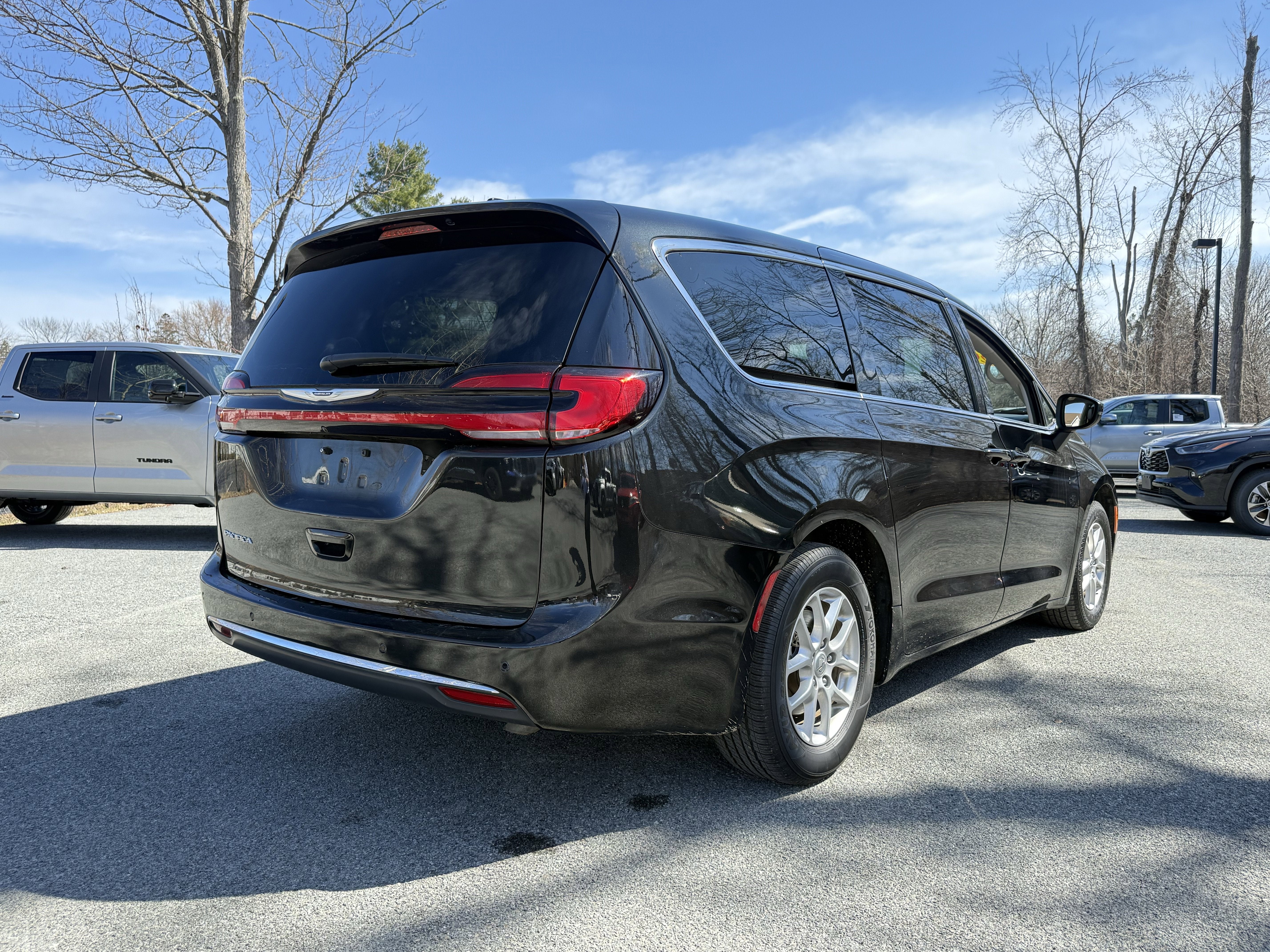 2023 Chrysler Pacifica Touring L