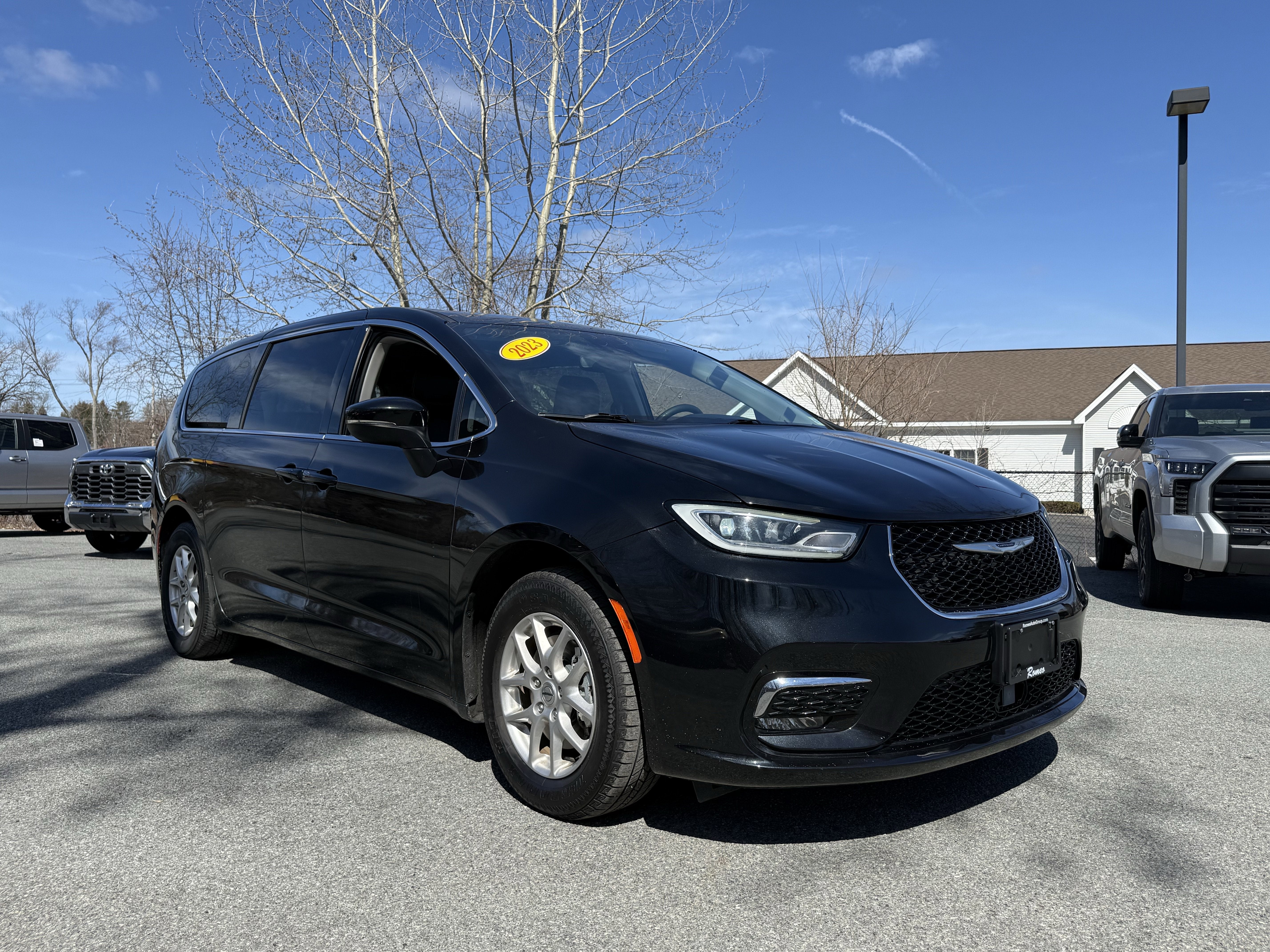 2023 Chrysler Pacifica Touring L