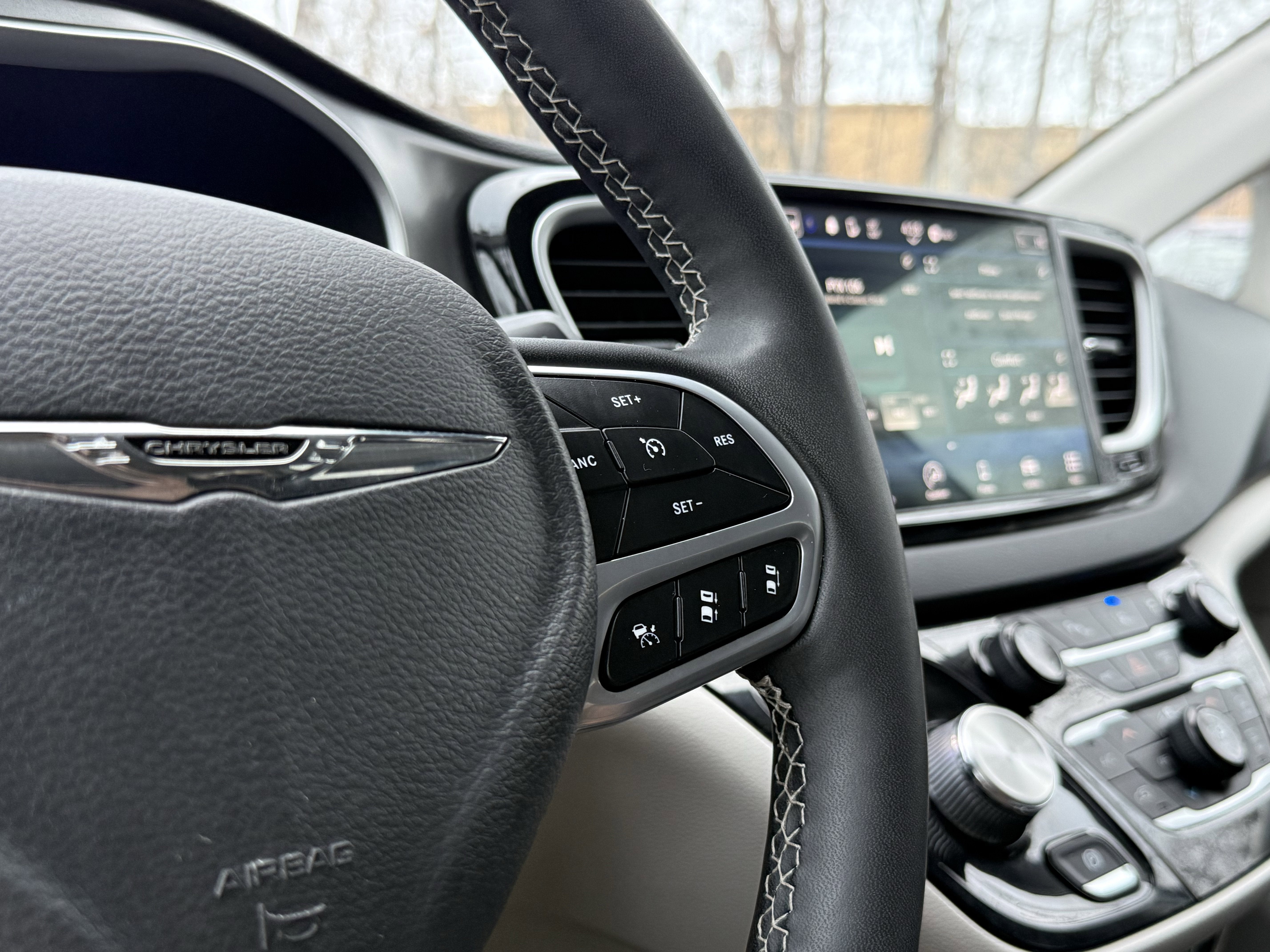 2023 Chrysler Pacifica Touring L