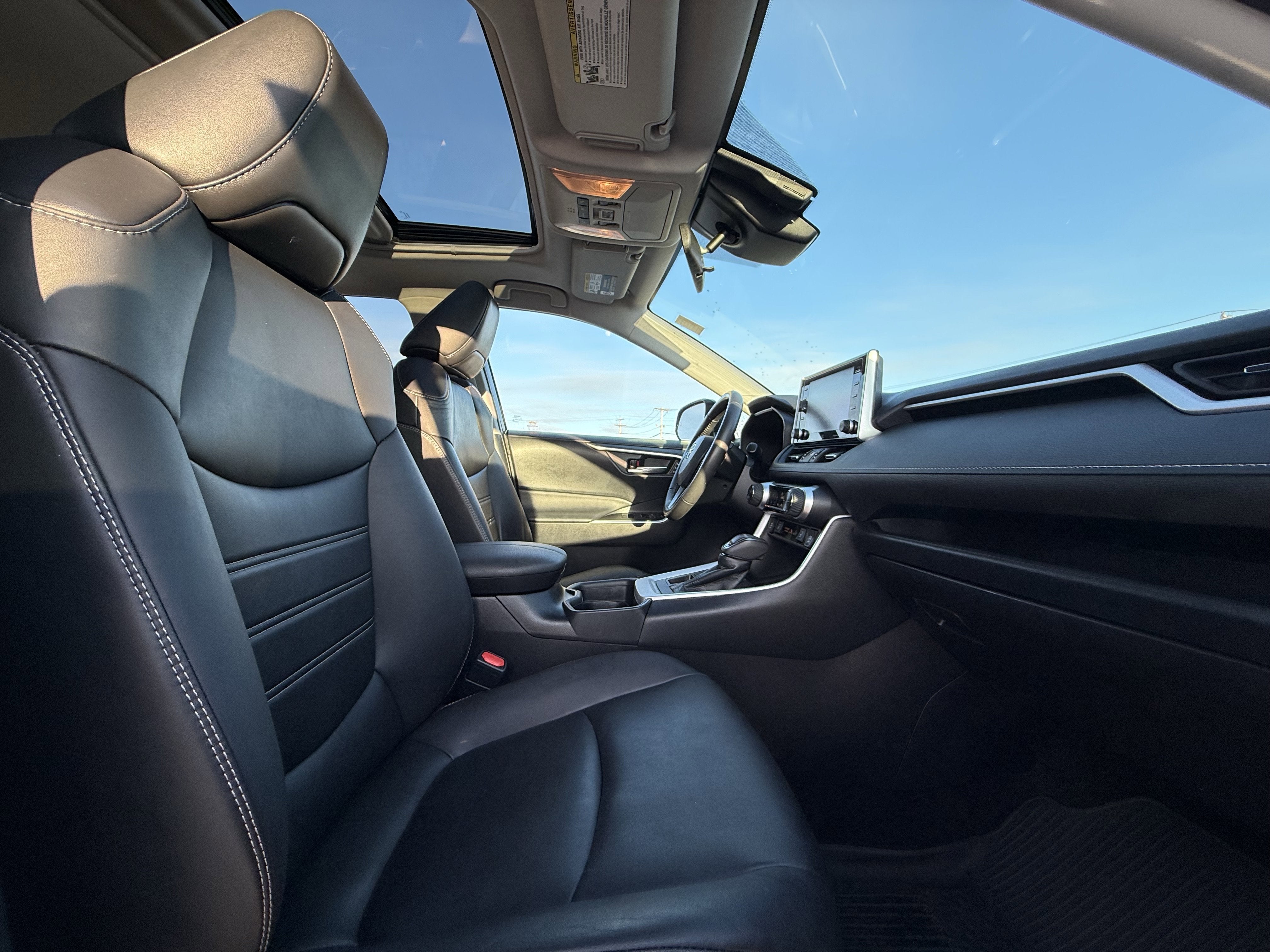 2021 Toyota RAV4 XLE Premium