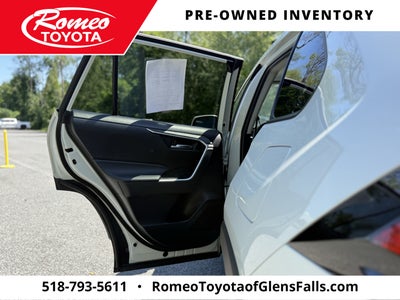 2022 Toyota RAV4 Hybrid XLE Premium
