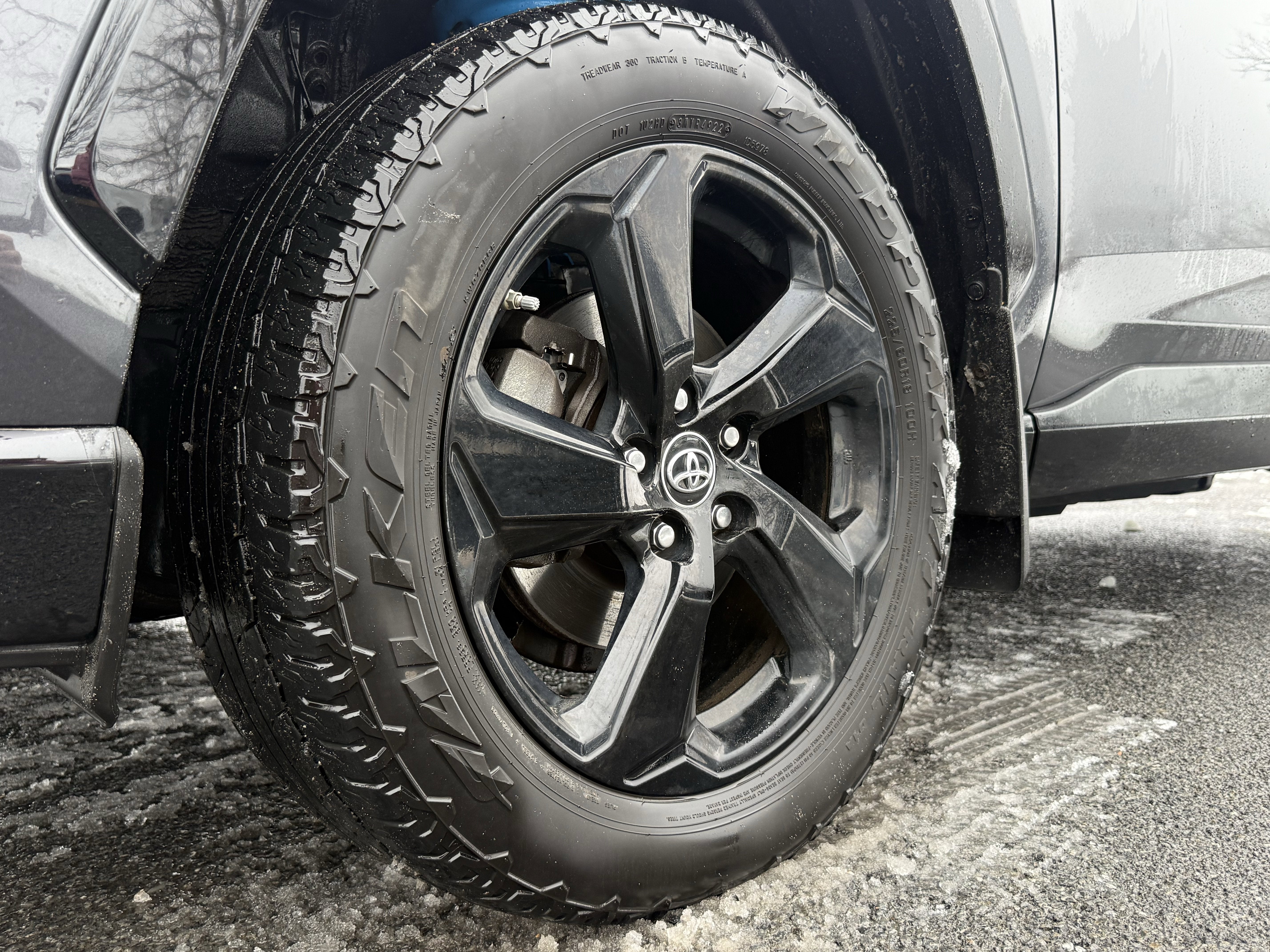 2019 Toyota RAV4 Hybrid XSE