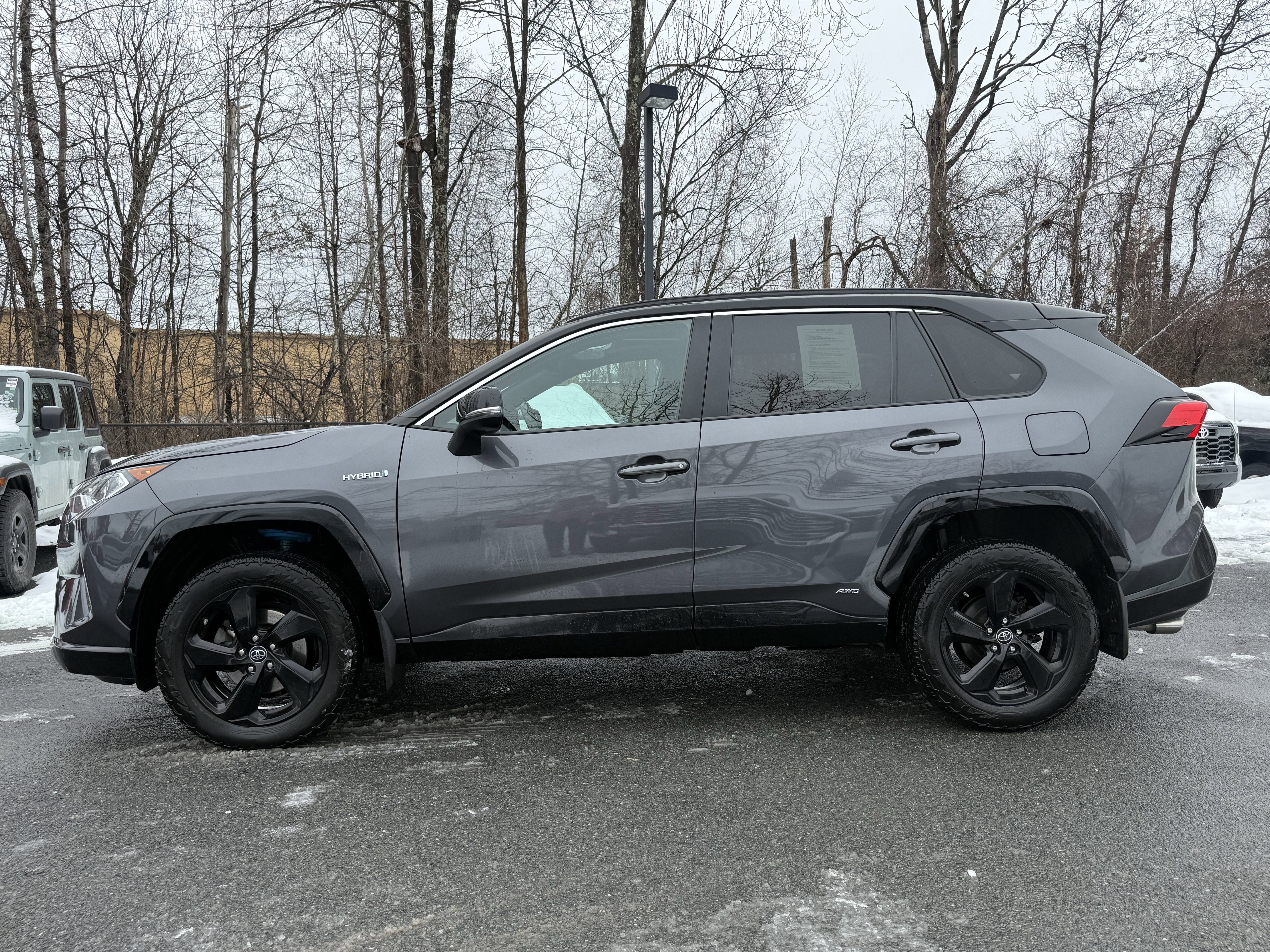 2019 Toyota RAV4 Hybrid XSE