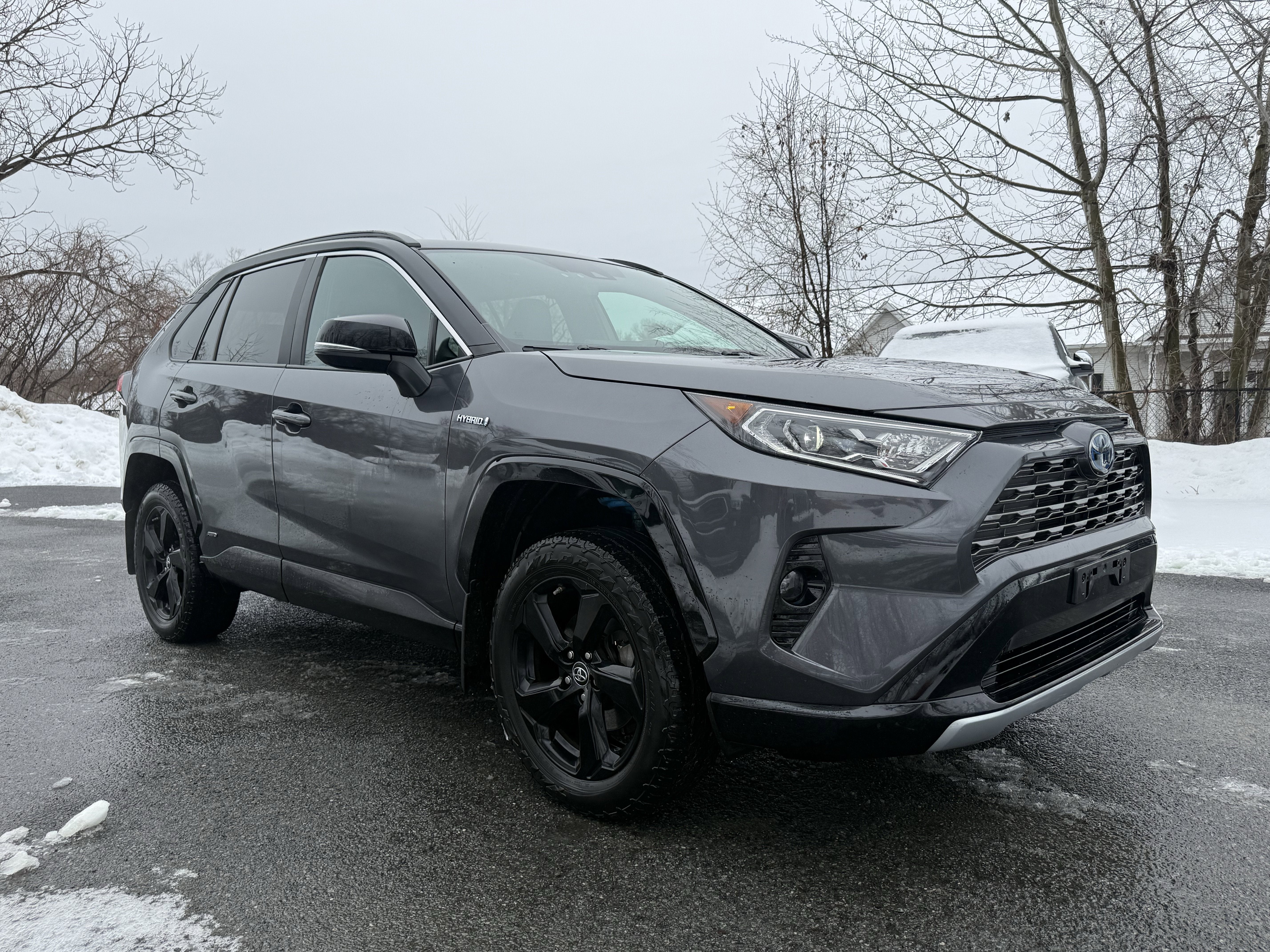 2019 Toyota RAV4 Hybrid XSE