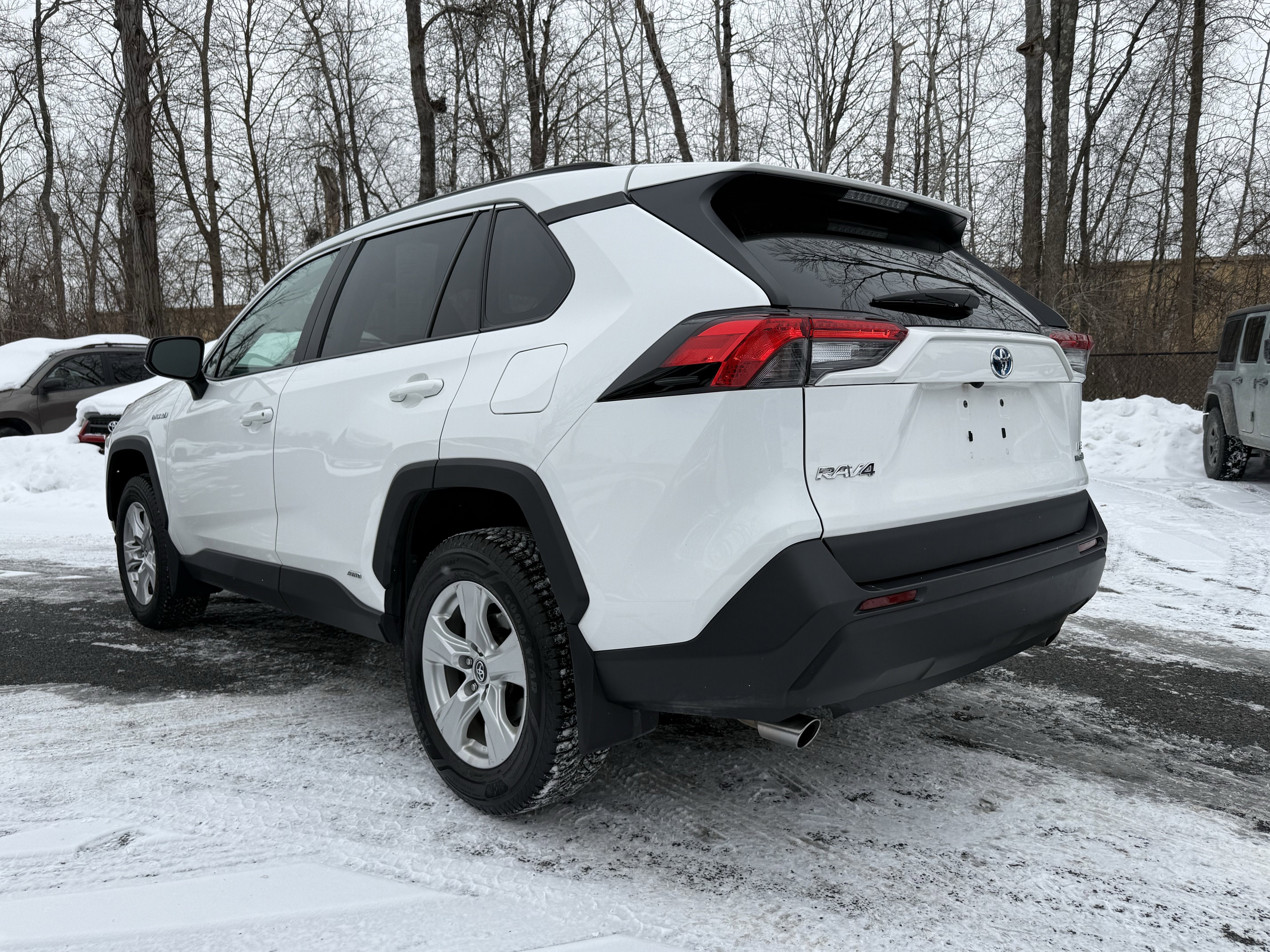 2021 Toyota RAV4 Hybrid LE