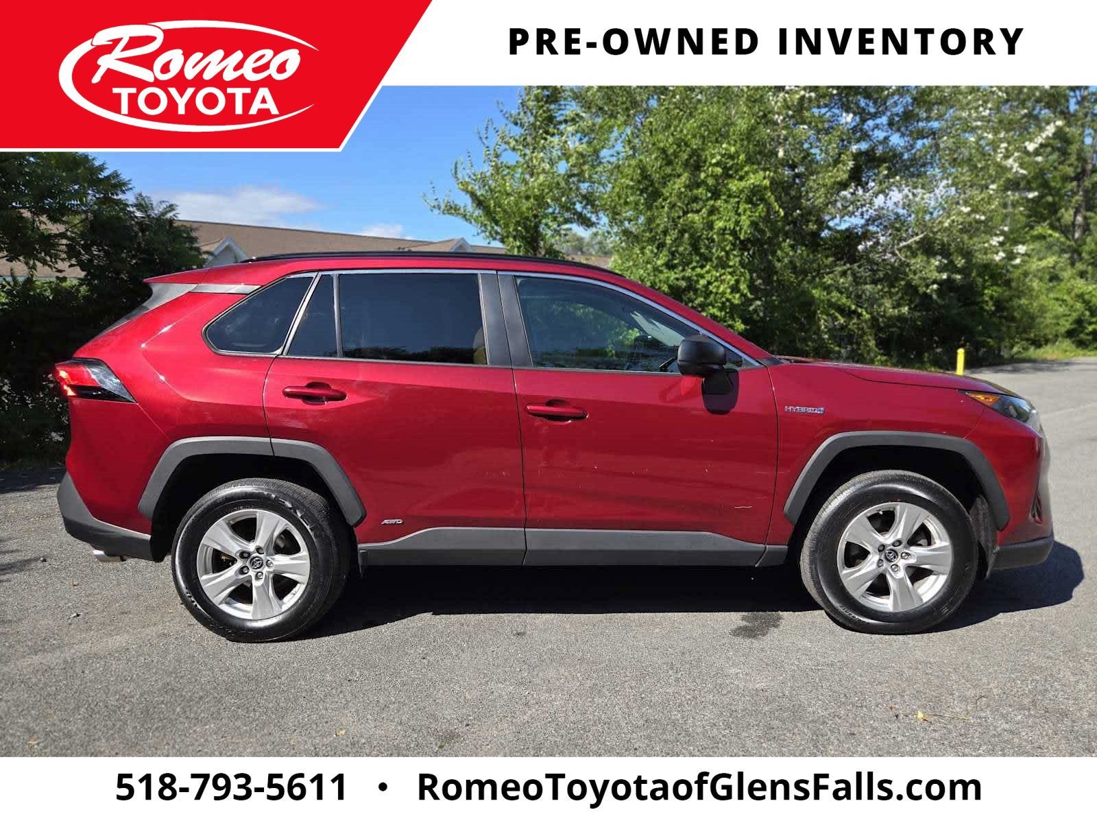 2020 Toyota RAV4 LE - Photo 10
