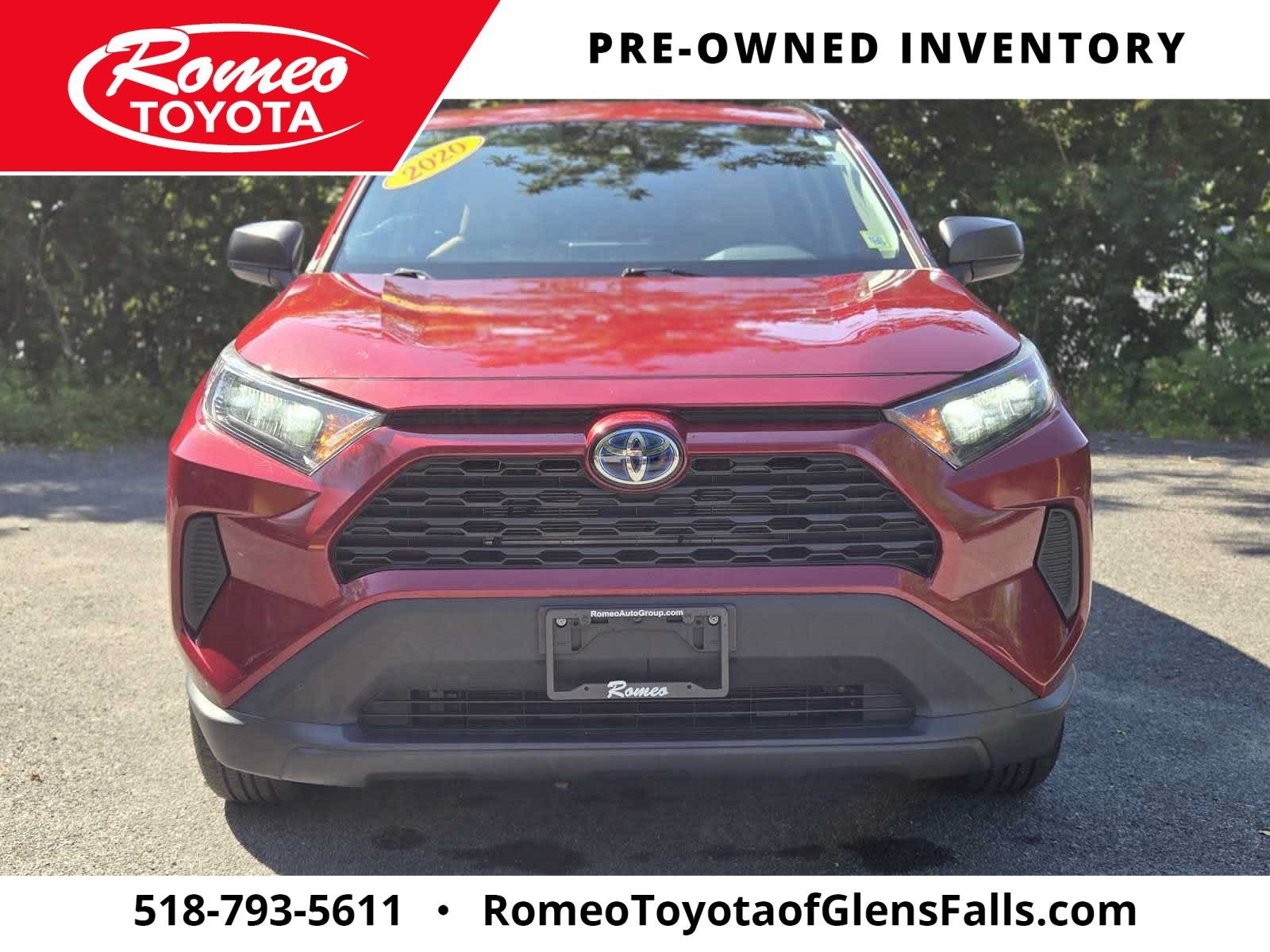 2020 Toyota RAV4 LE - Photo 12