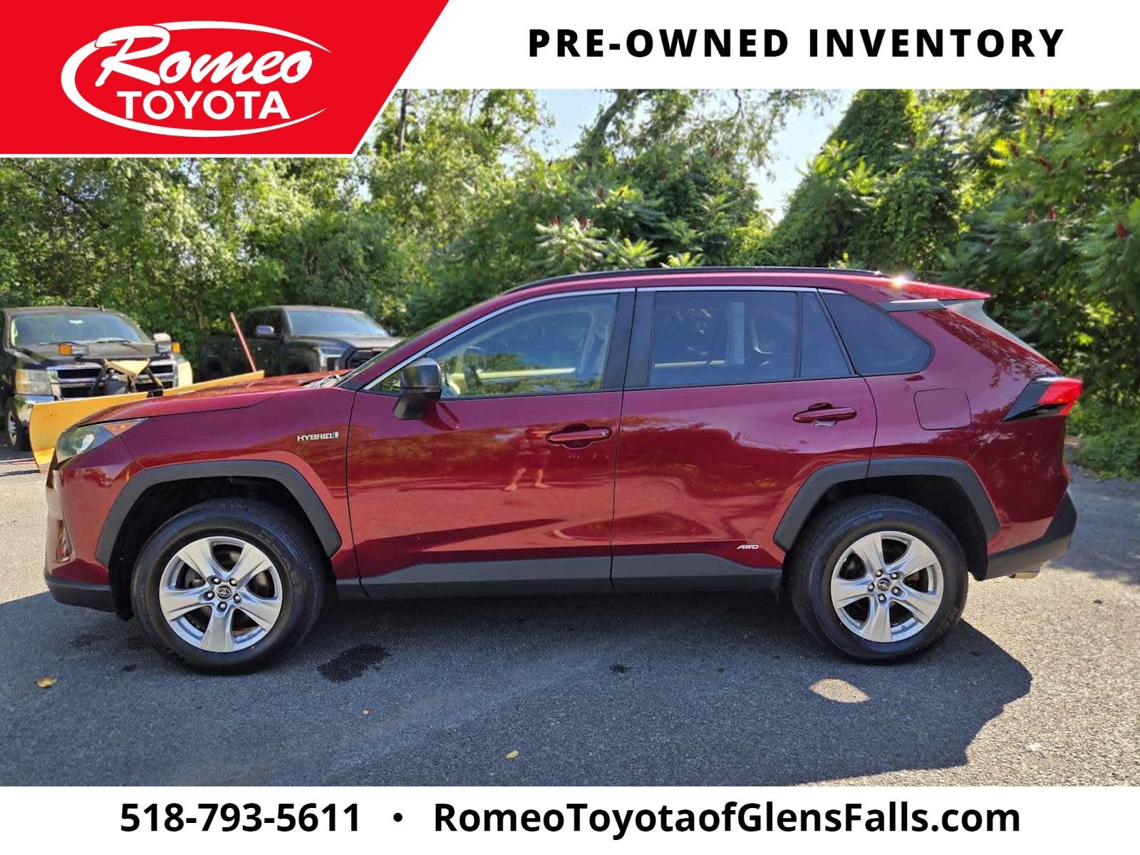 2020 Toyota RAV4 LE - Photo 6