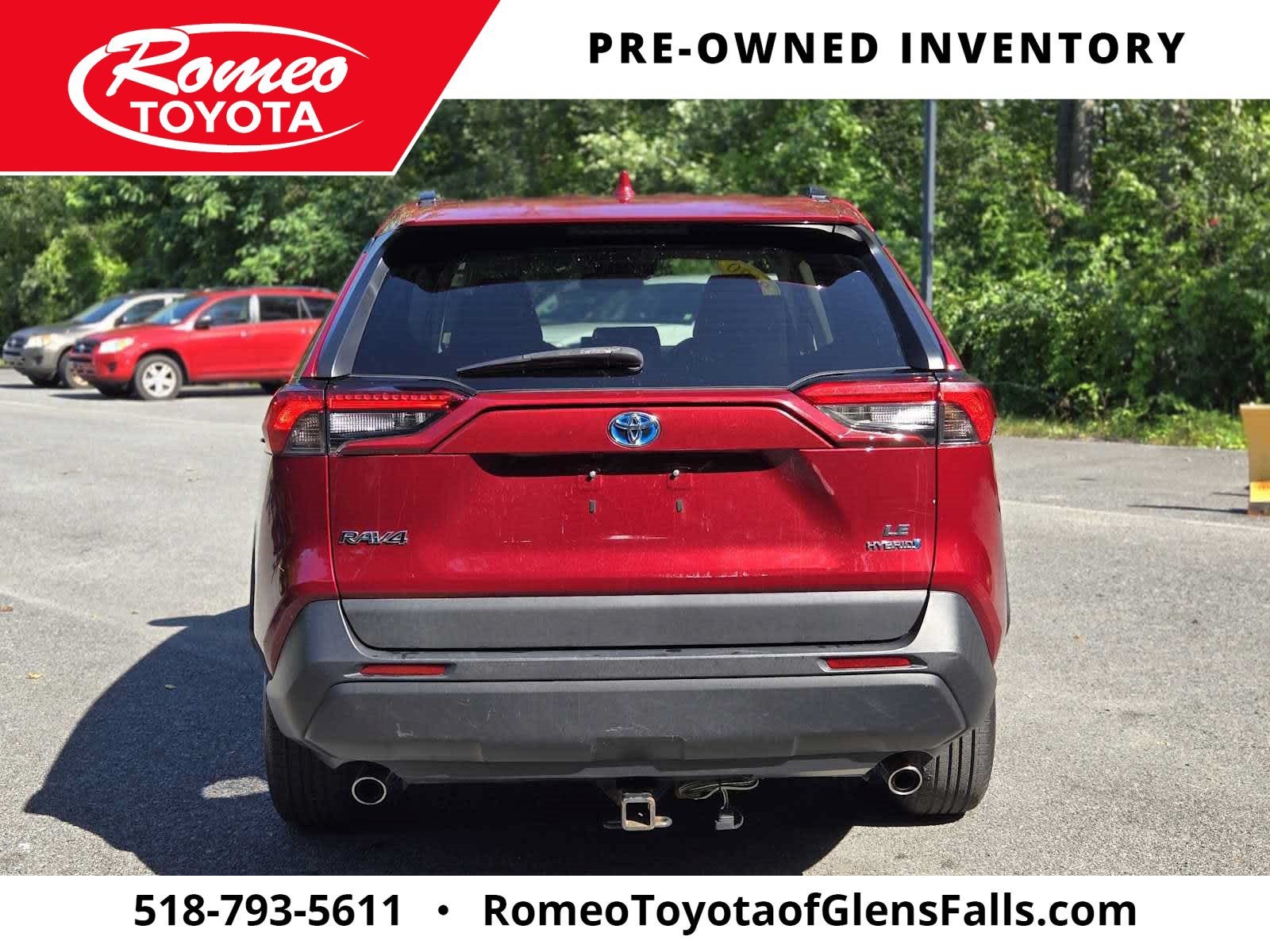 2020 Toyota RAV4 LE - Photo 8