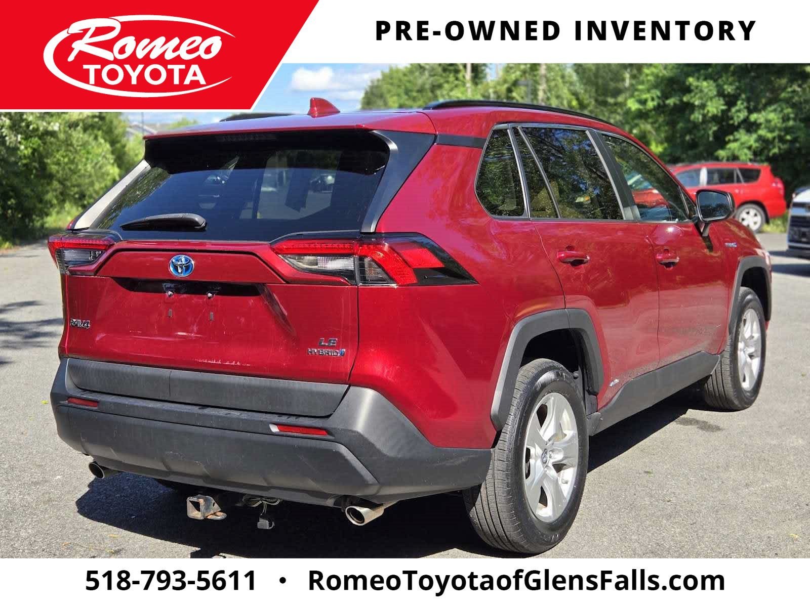 2020 Toyota RAV4 LE - Photo 9