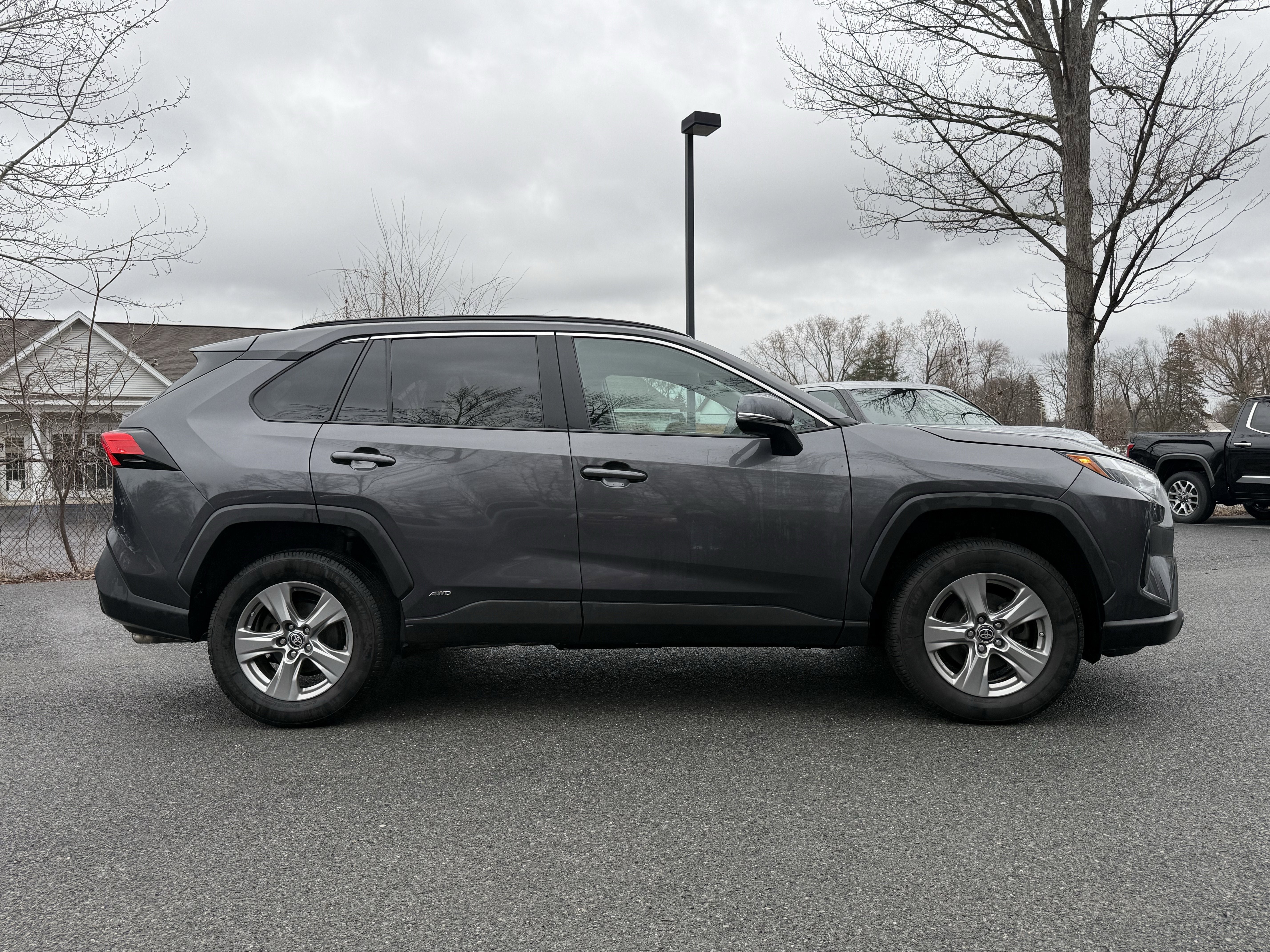 2024 Toyota RAV4 Hybrid LE