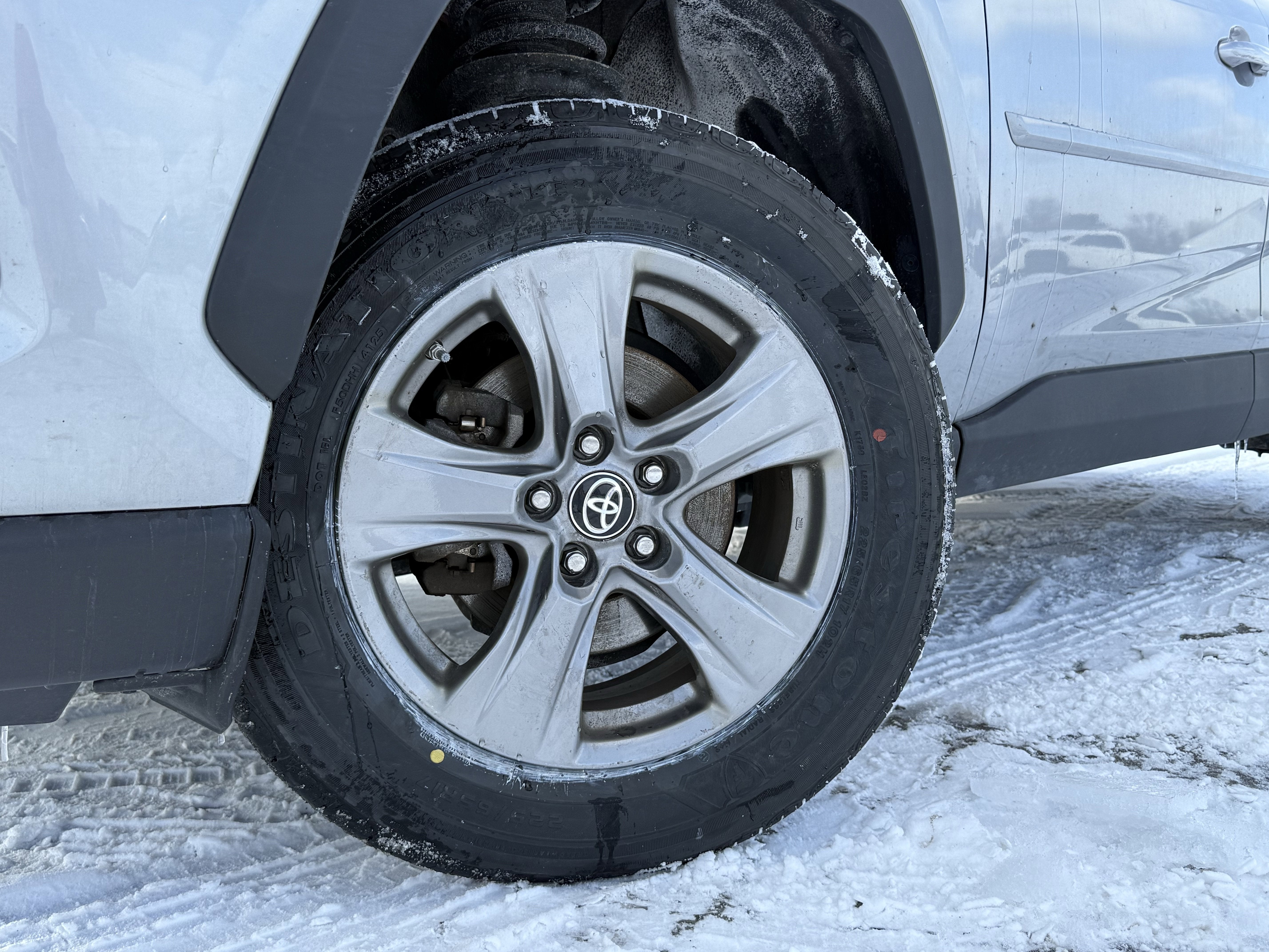 2024 Toyota RAV4 Hybrid LE