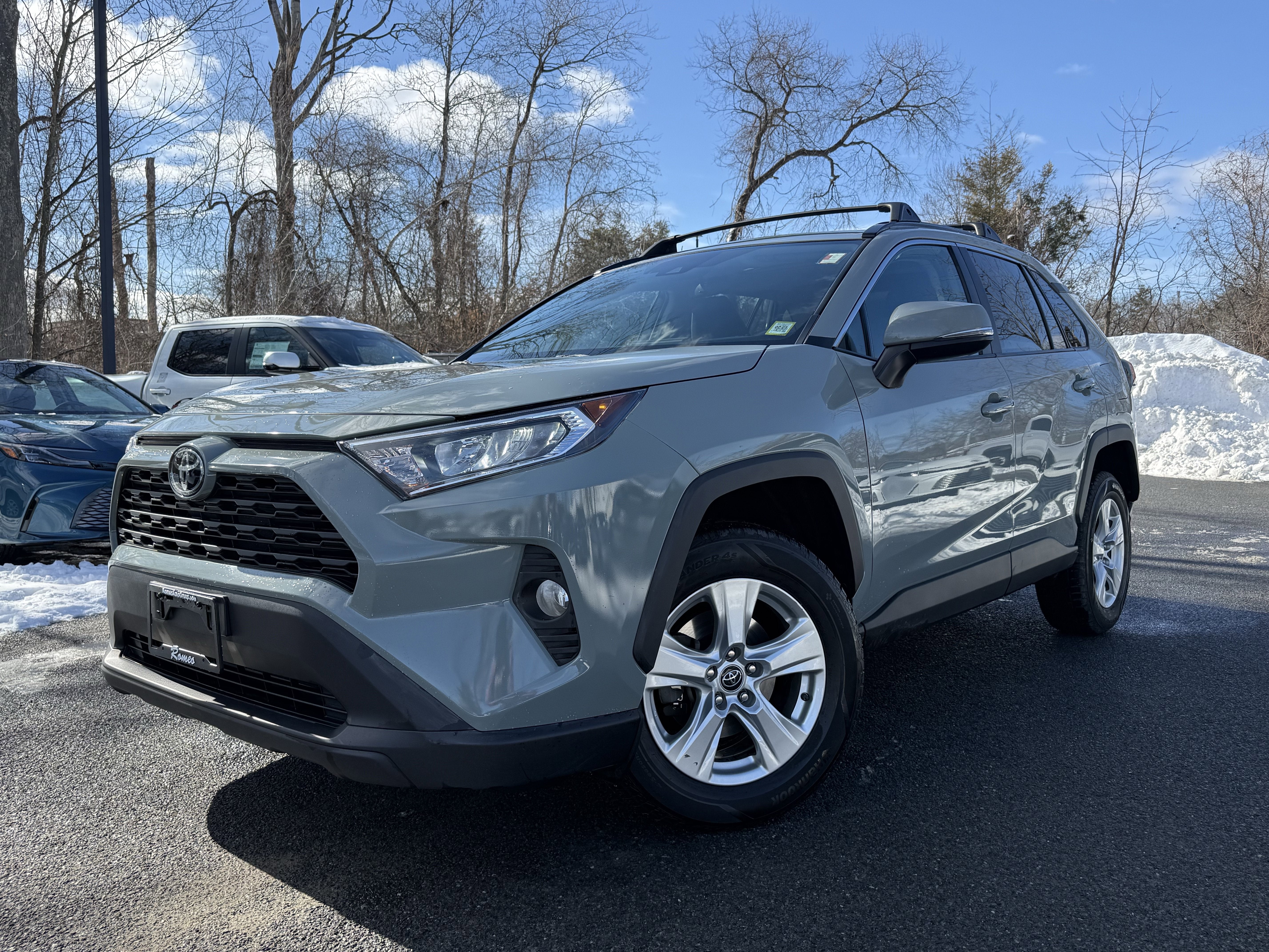 2020 Toyota RAV4 XLE