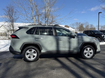 2020 Toyota RAV4 XLE